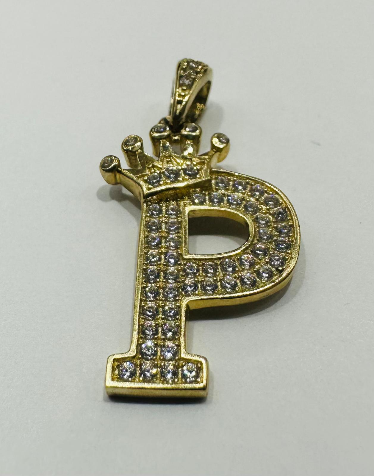 10K GOLD CZ STONE INITIAL LETTER "P" WITH A CROWN PENDANT- WEIGHT: 2.7gm