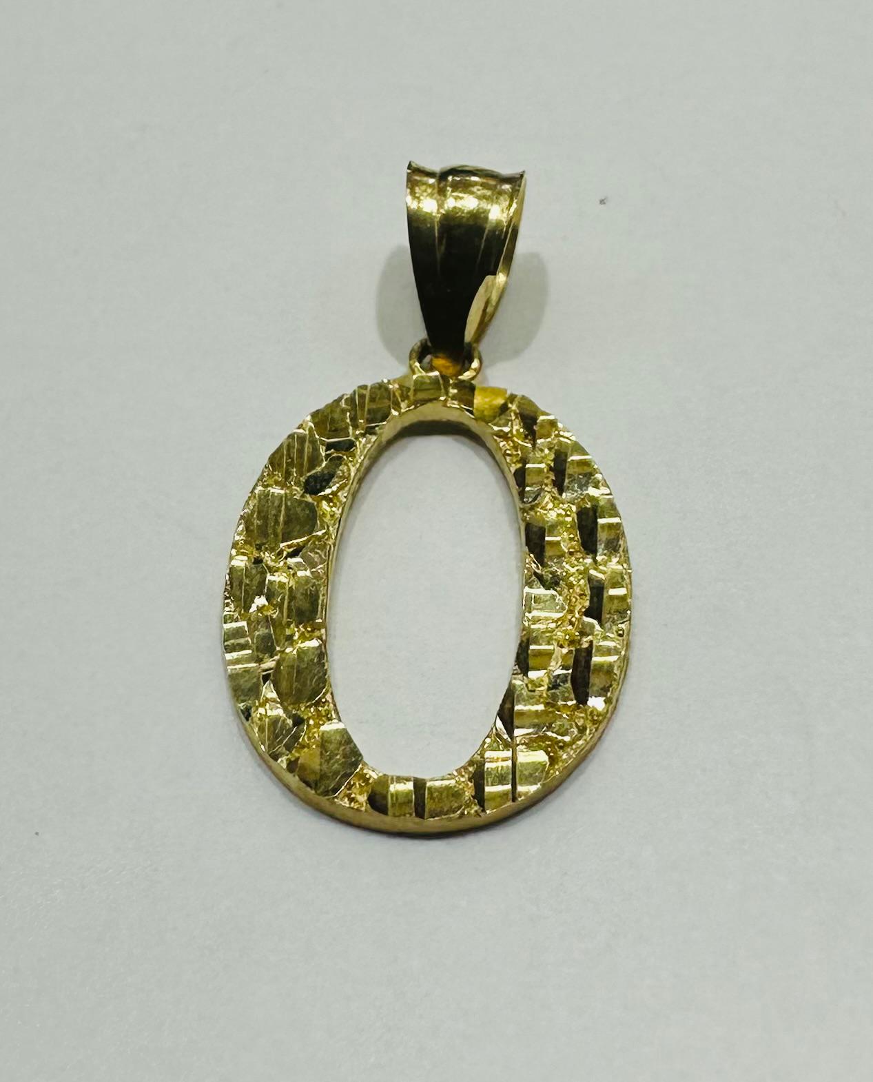 10K GOLD INITIAL LETTER "O" PENDANT