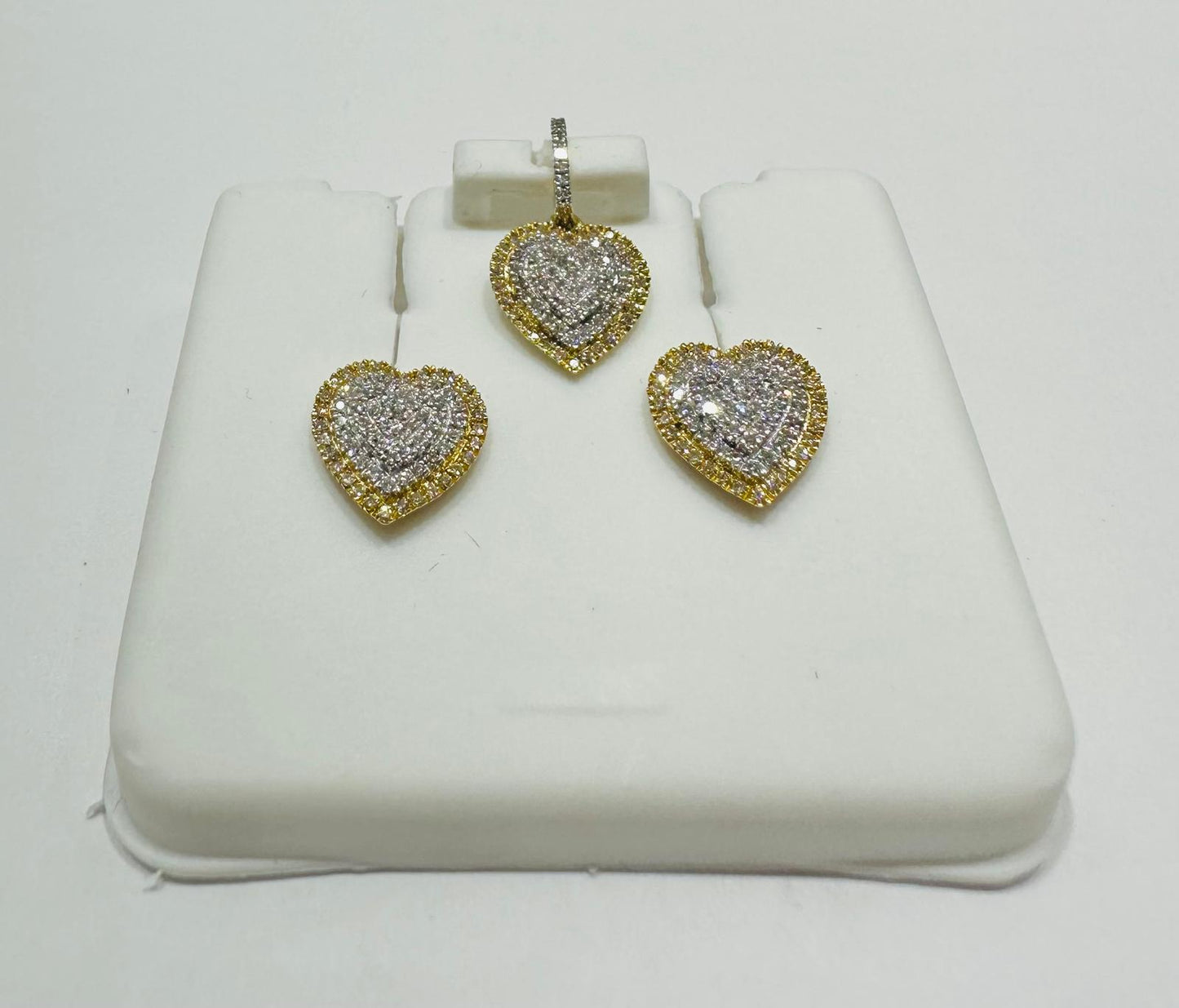 10K GOLD TWO TONED HEART PENDANT AND EARRINGS SET- 0.35CTW