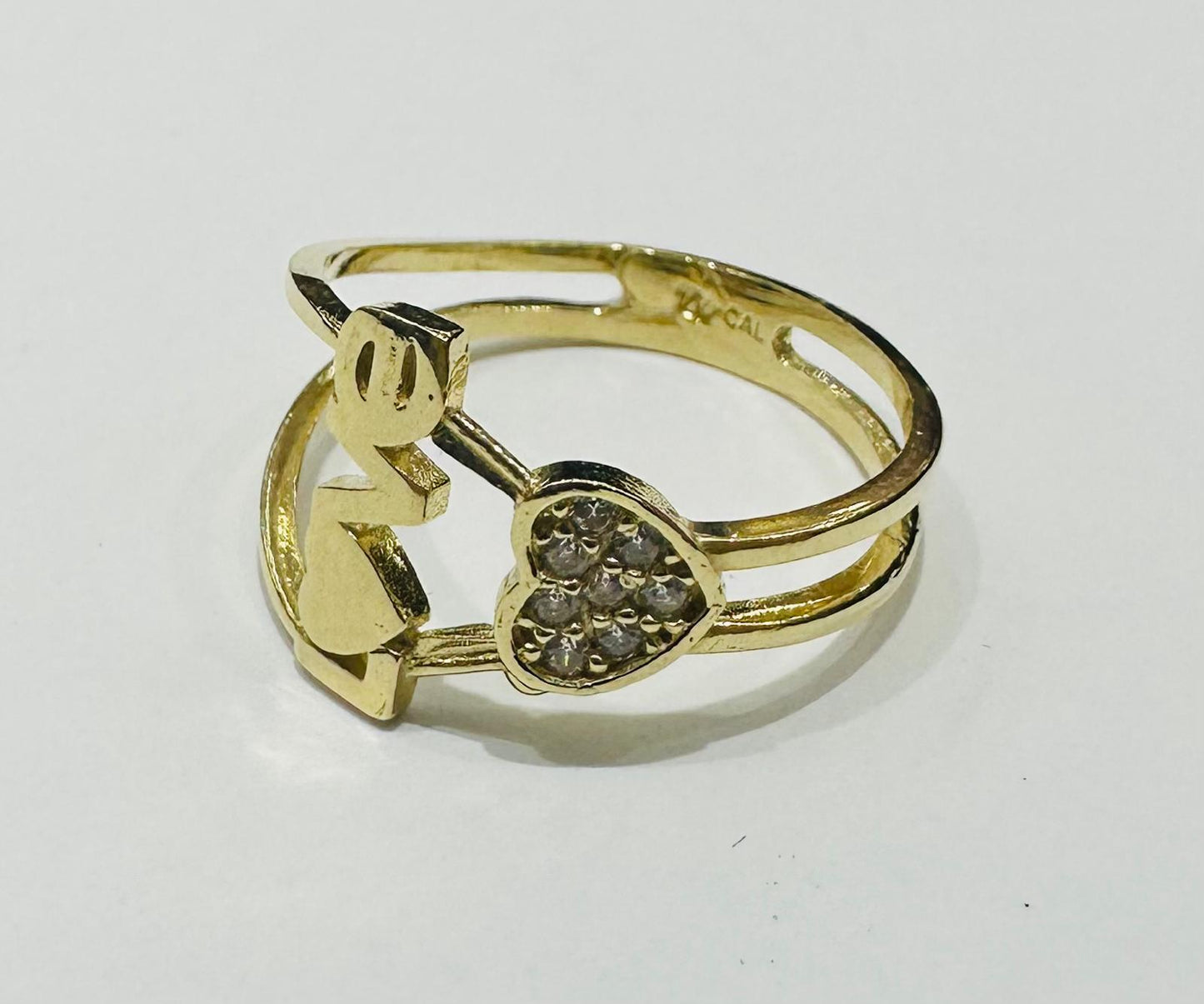 10K GOLD HEART LOVE RING WITH CZ STONES