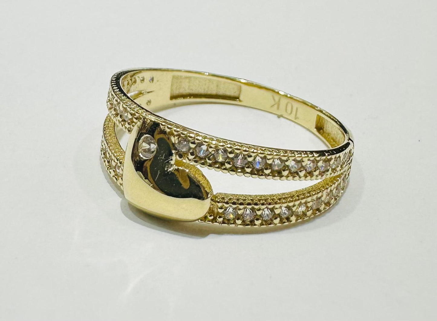 10K GOLD HEART RING WITH CZ STONES