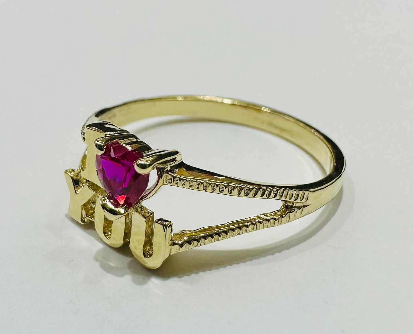 10K GOLD "I LOVE YOU" RING