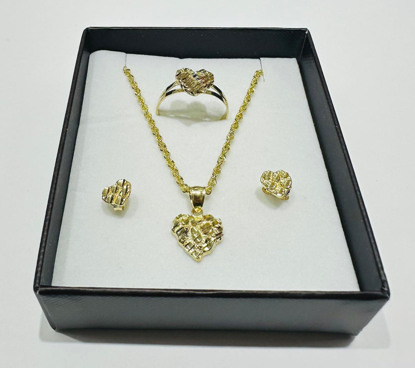 10K GOLD HEART NECKLACE, PENDANT, RING AND EARRINGS SET
