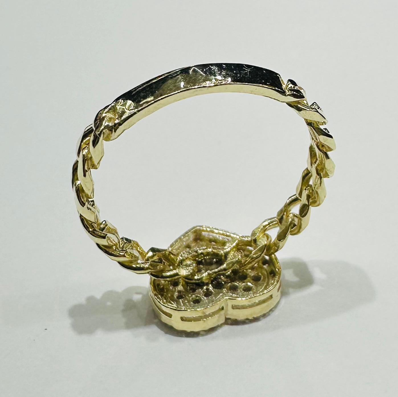 10K GOLD HEART RING WITH CZ STONES- WEIGHT: 2.9gm