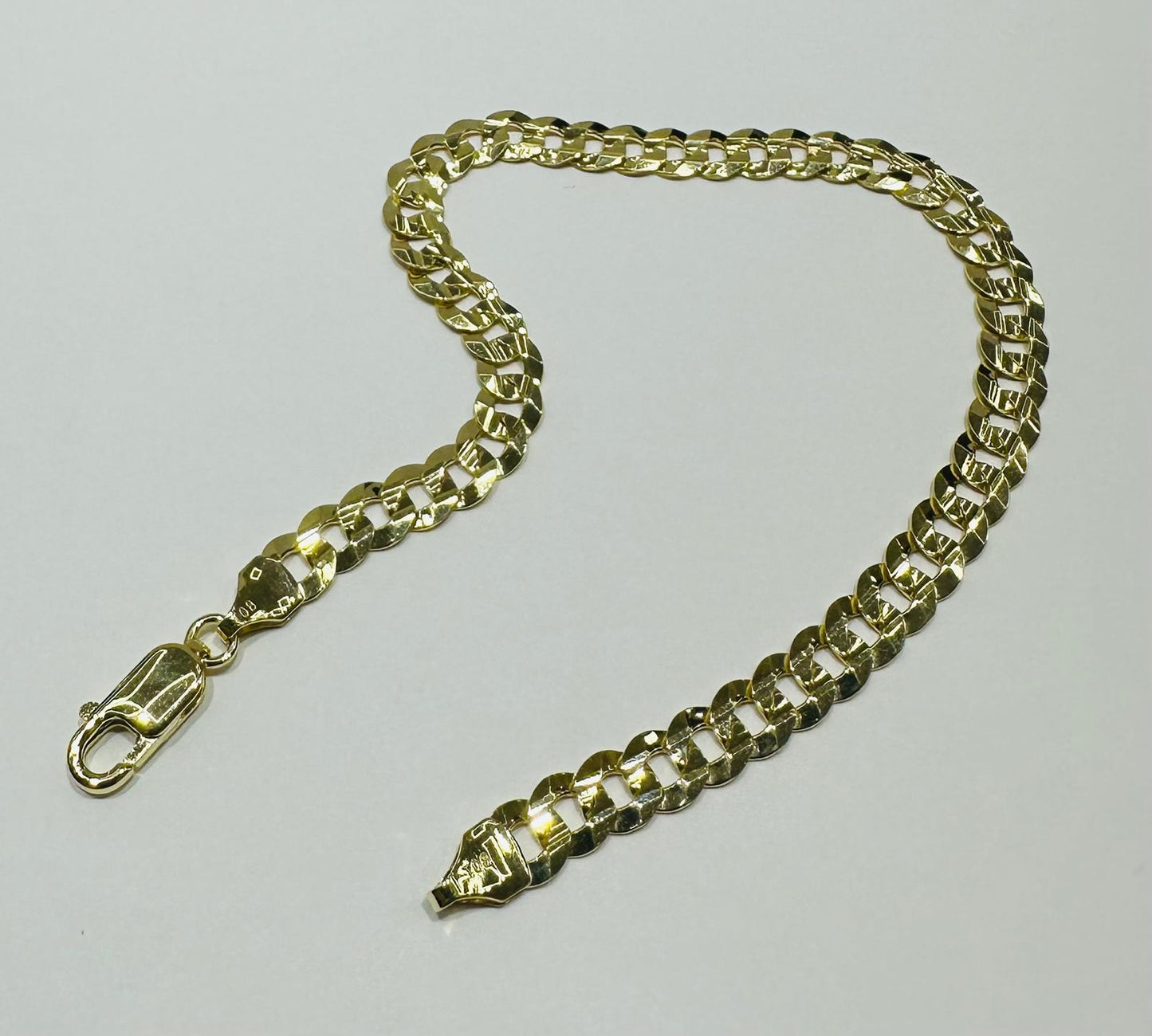 14K GOLD CUBAN LINK BRACELET- 8" 8.9gm