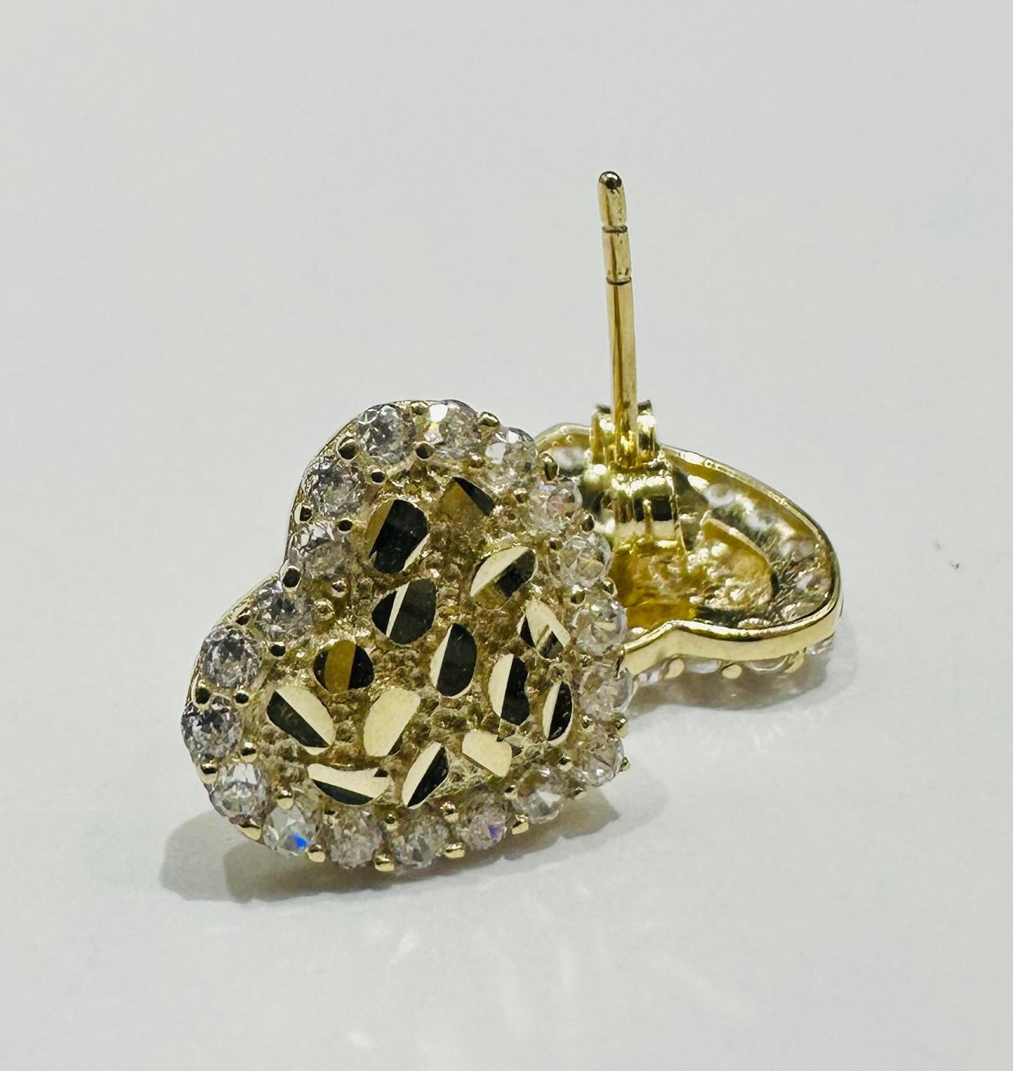 10K GOLD HEART EARRINGS WITH WHITE SAPPHIRE STONES