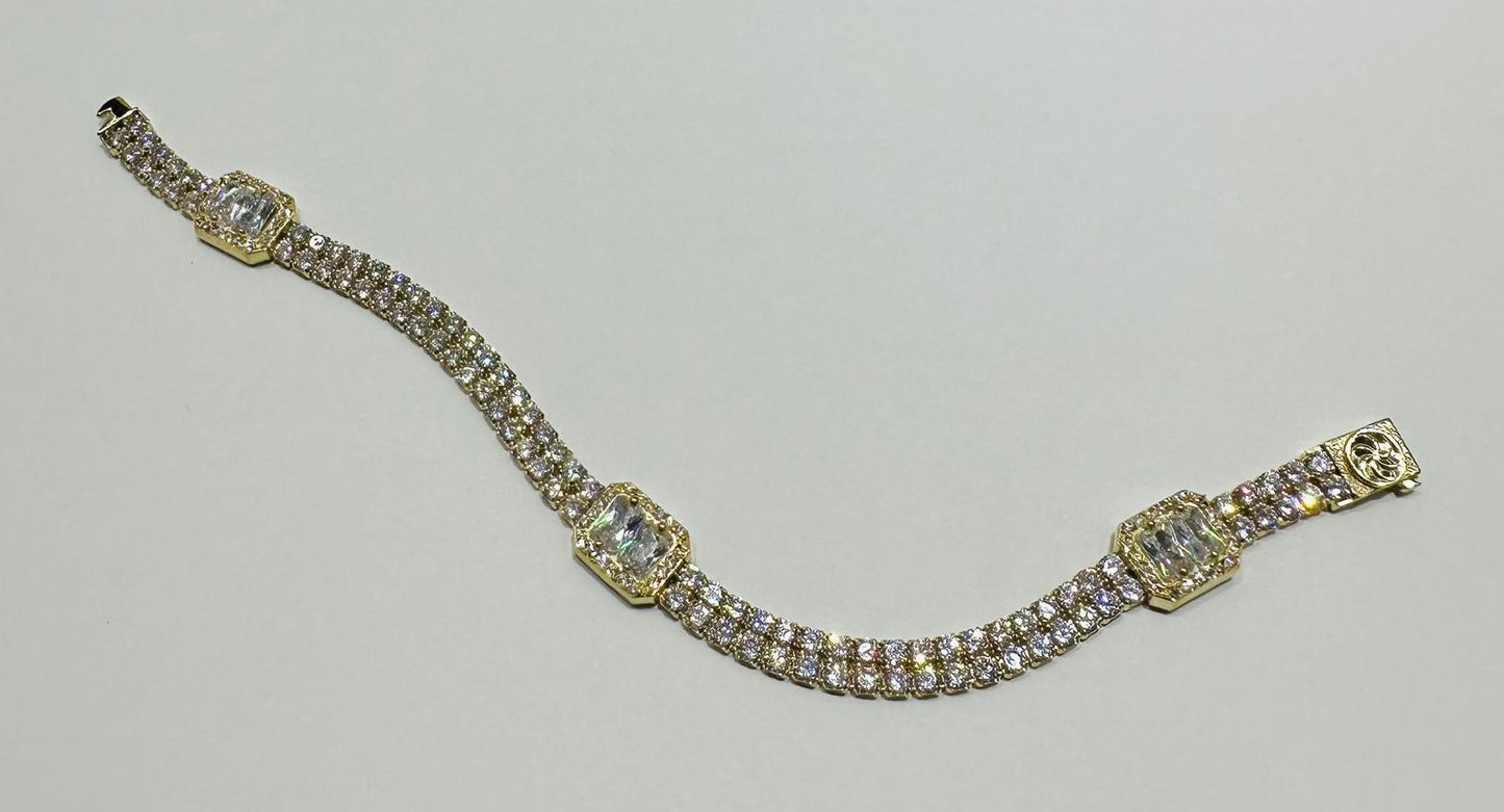10K GOLD WHITE SAPPHIRE BRACELET - WEIGHT: 12.7gm
