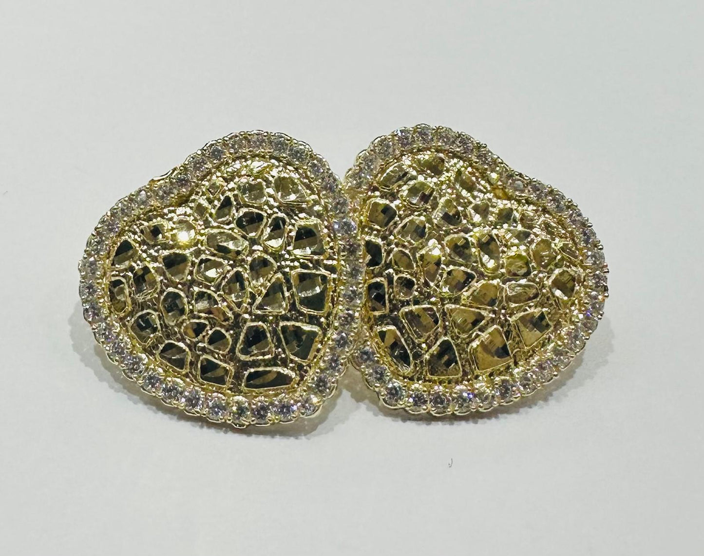 10K GOLD HEART NUGGET EARRINGS WITH WHITE SAPPHIRE- WEIGHT: 2.9gm