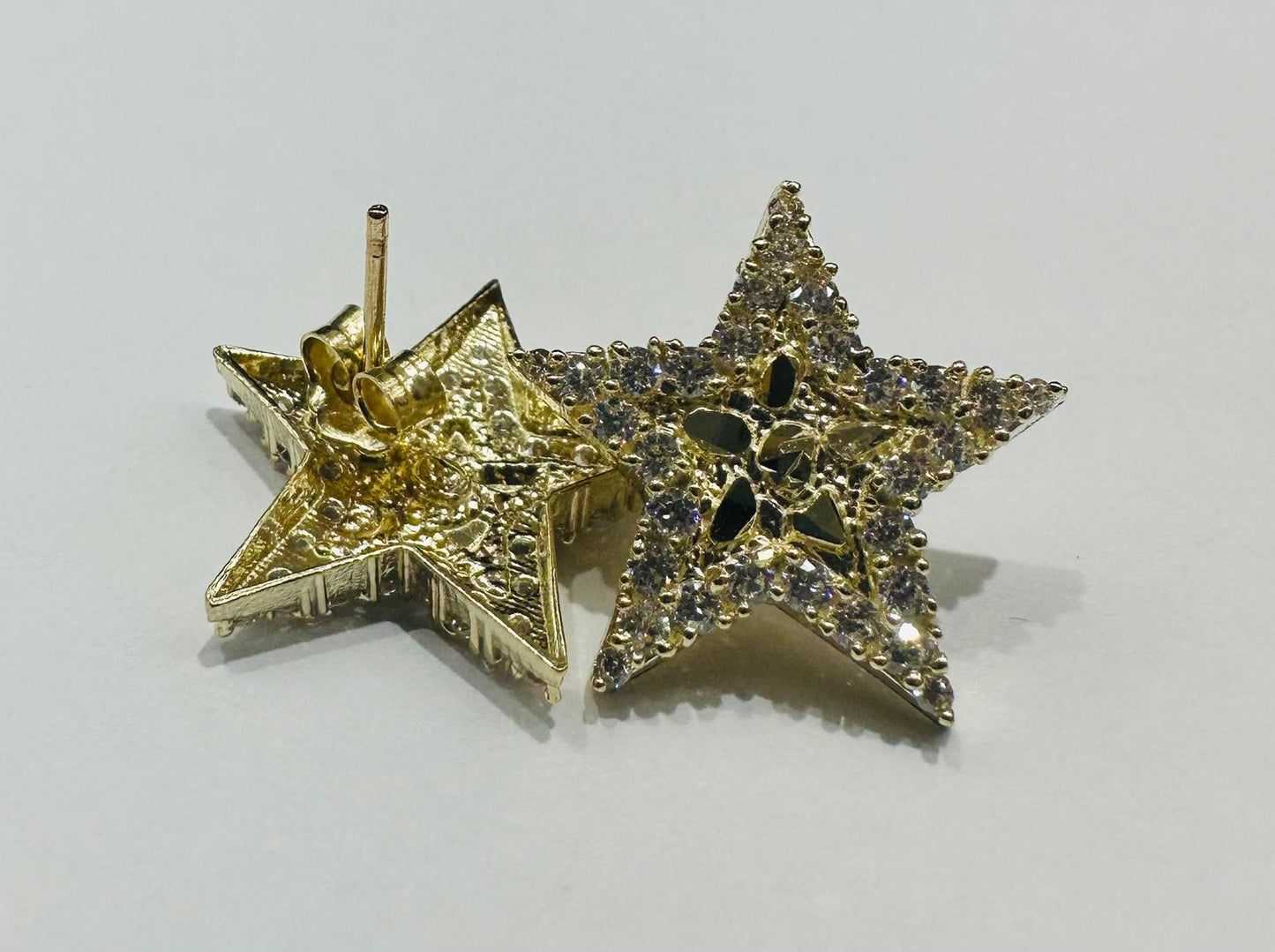 10K GOLD STAR NUGGET EARRINGS WITH WHITE SAPPHIRE- WEIGHT: 2.5gm