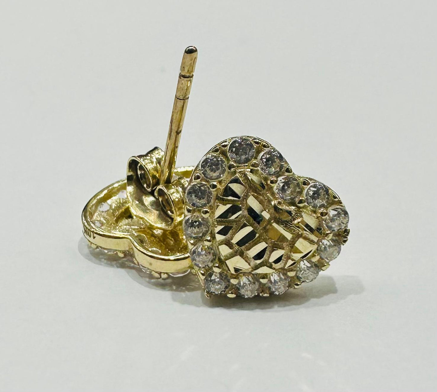 10K GOLD HEART NUGGET EARRINGS WITH WHITE SAPPHIRE- WEIGHT: 1.2gm