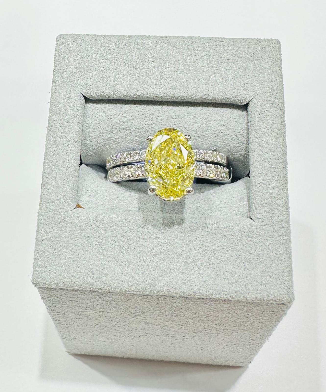 14K GOLD LAB GROWN YELLOW OVAL DIAMOND RING- 3.75CT