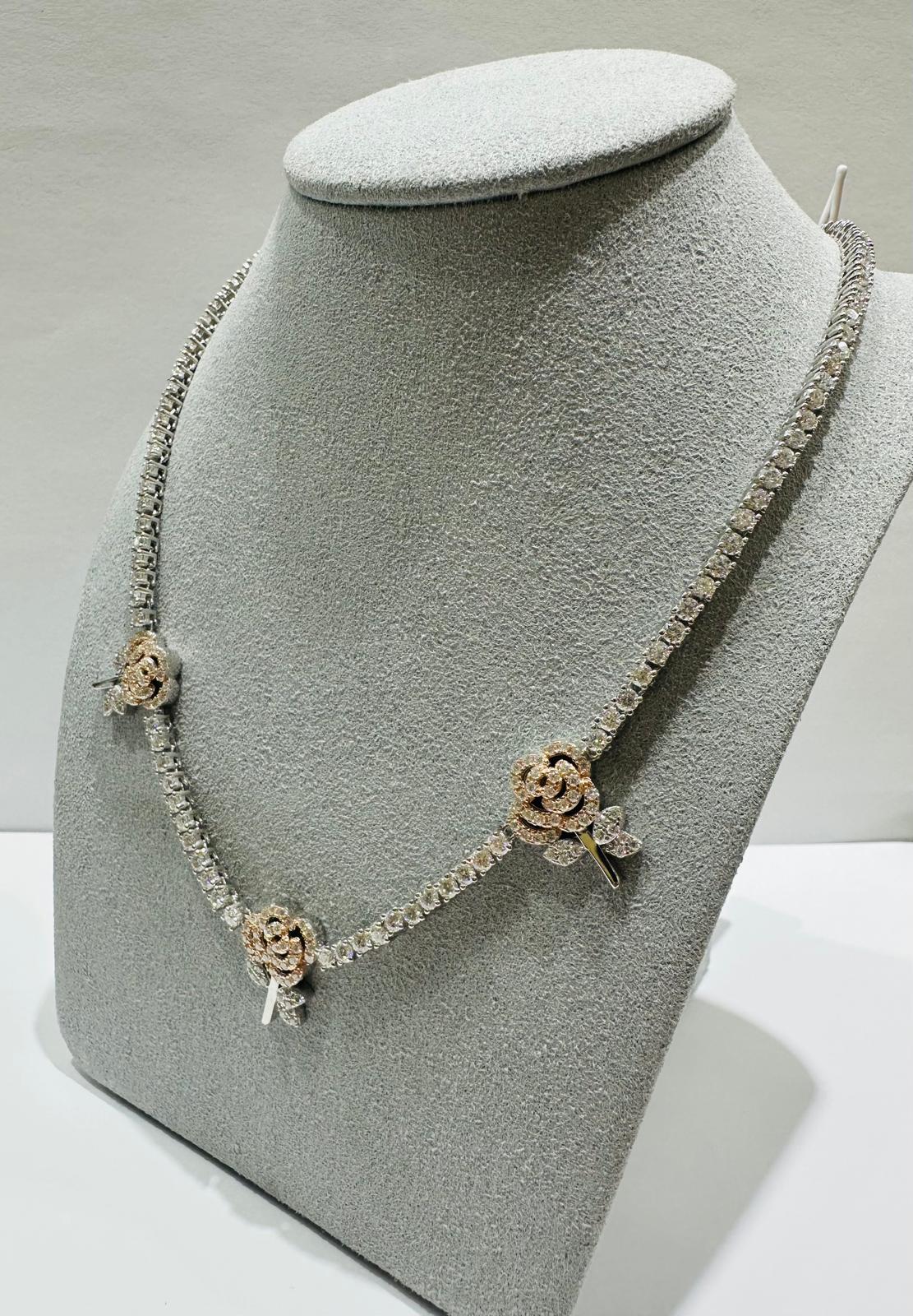 SILVER MOISSANITE FLOWER NECKLACE VS 10.69CTW 18"