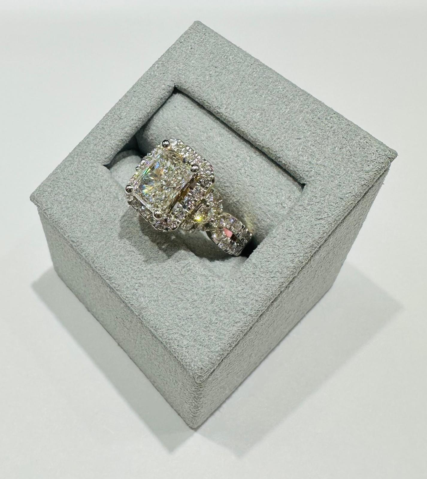 14K GOLD LAB GROWN DIAMOND RING VS- 2.96TC/CT2.00