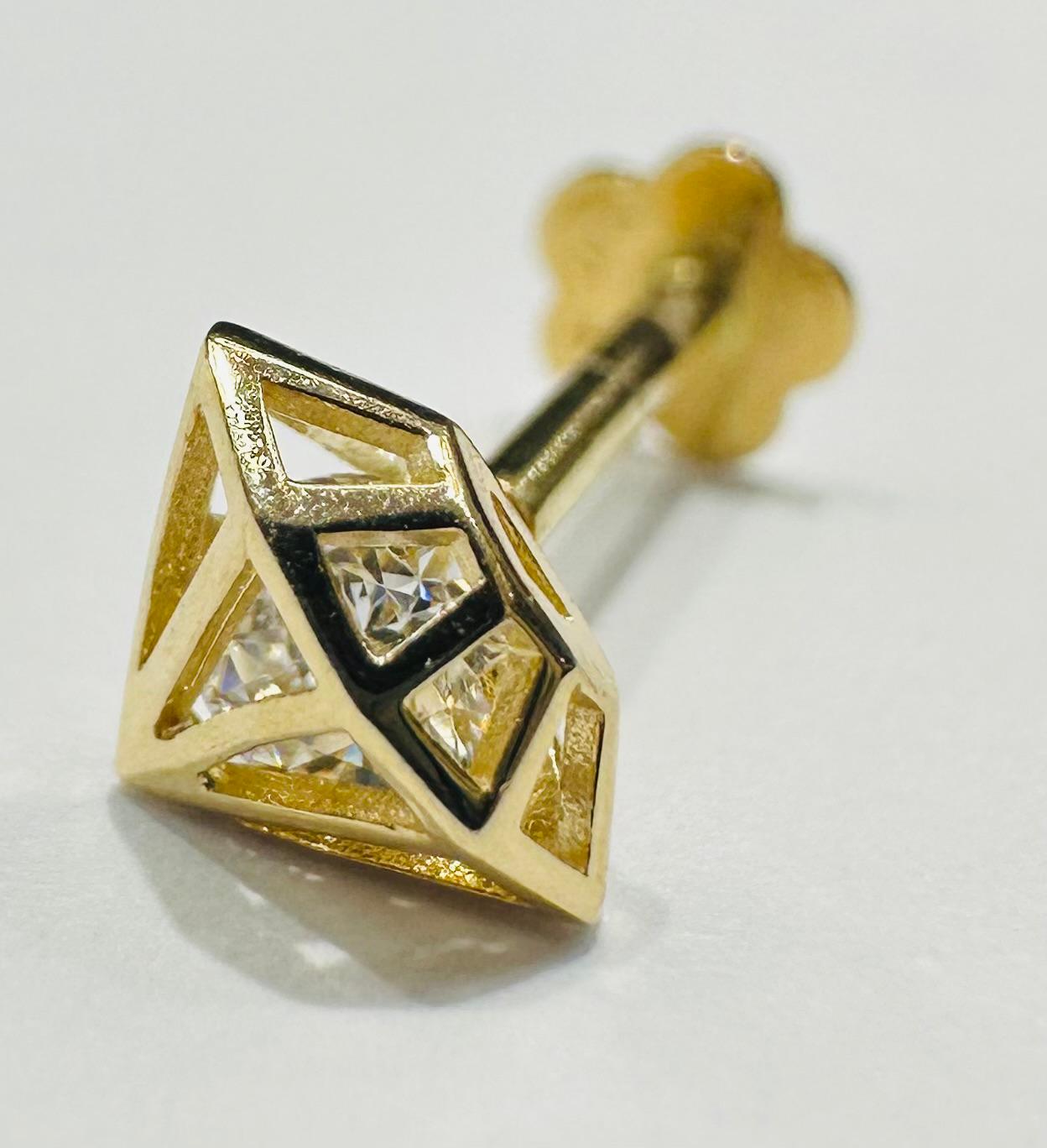 14K GOLD DIAMOND SHAPED NOSE RING