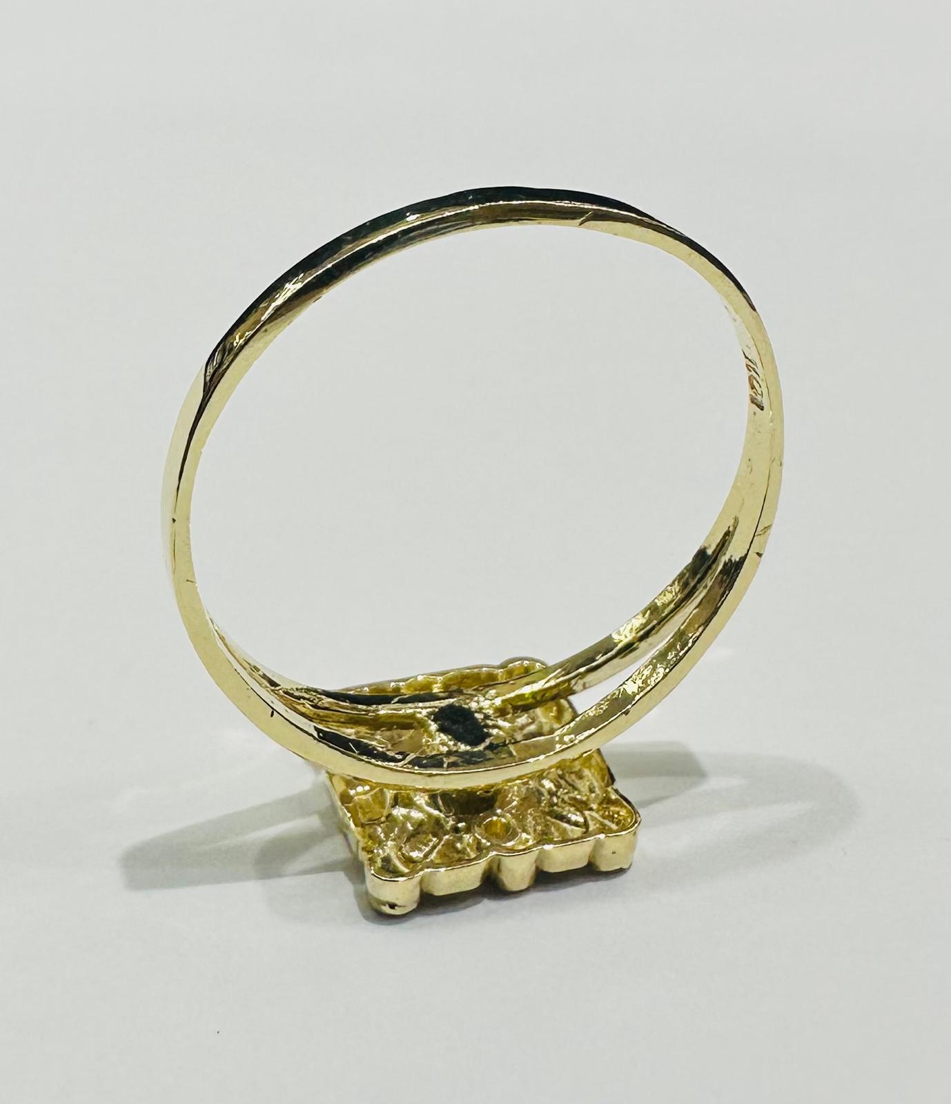 10K GOLD SQUARE NUGGET RING- WEIGHT: 1.3gm