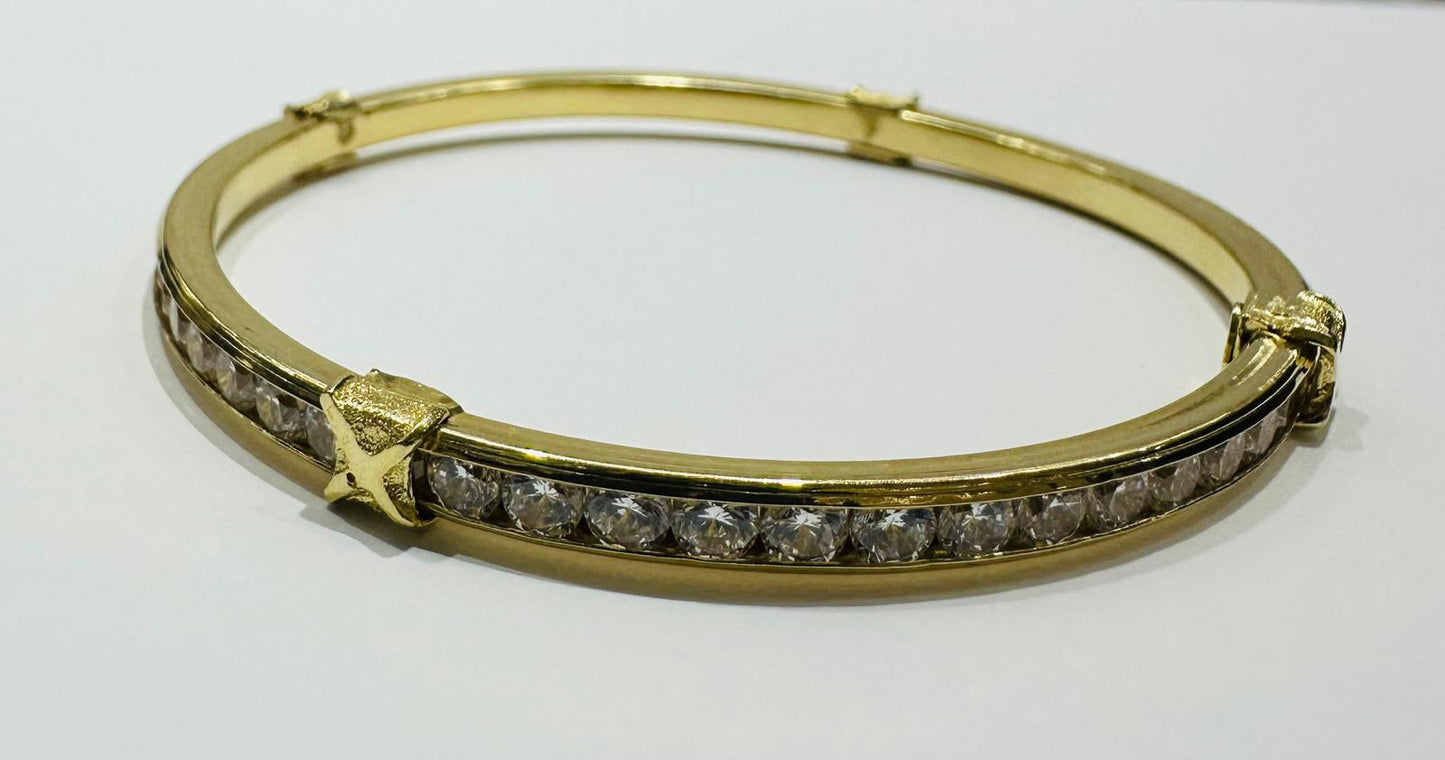 10K GOLD BANGLE BRACELET- WEIGHT: 11.5gm