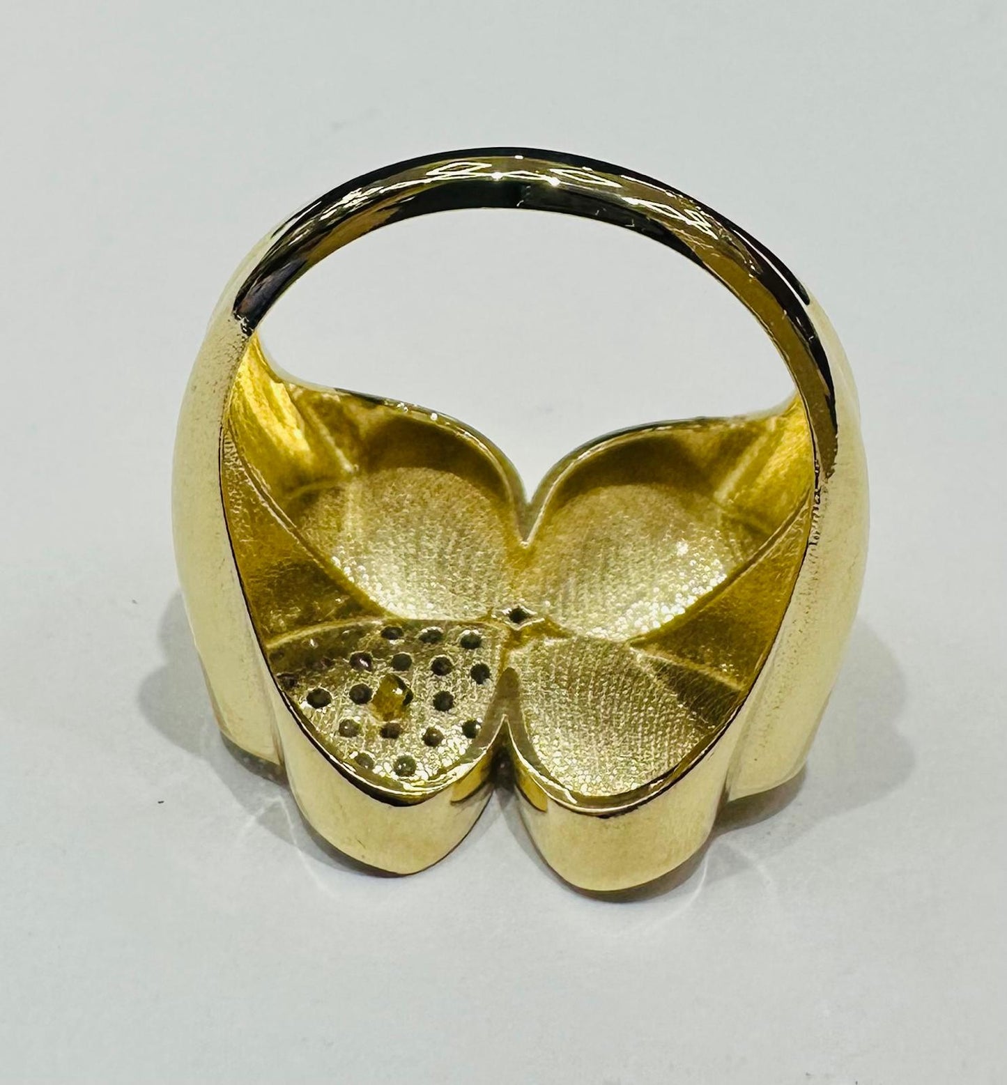 14K GOLD FLOWER RING WITH CZ STONES- WEIGHT: 3.0gm