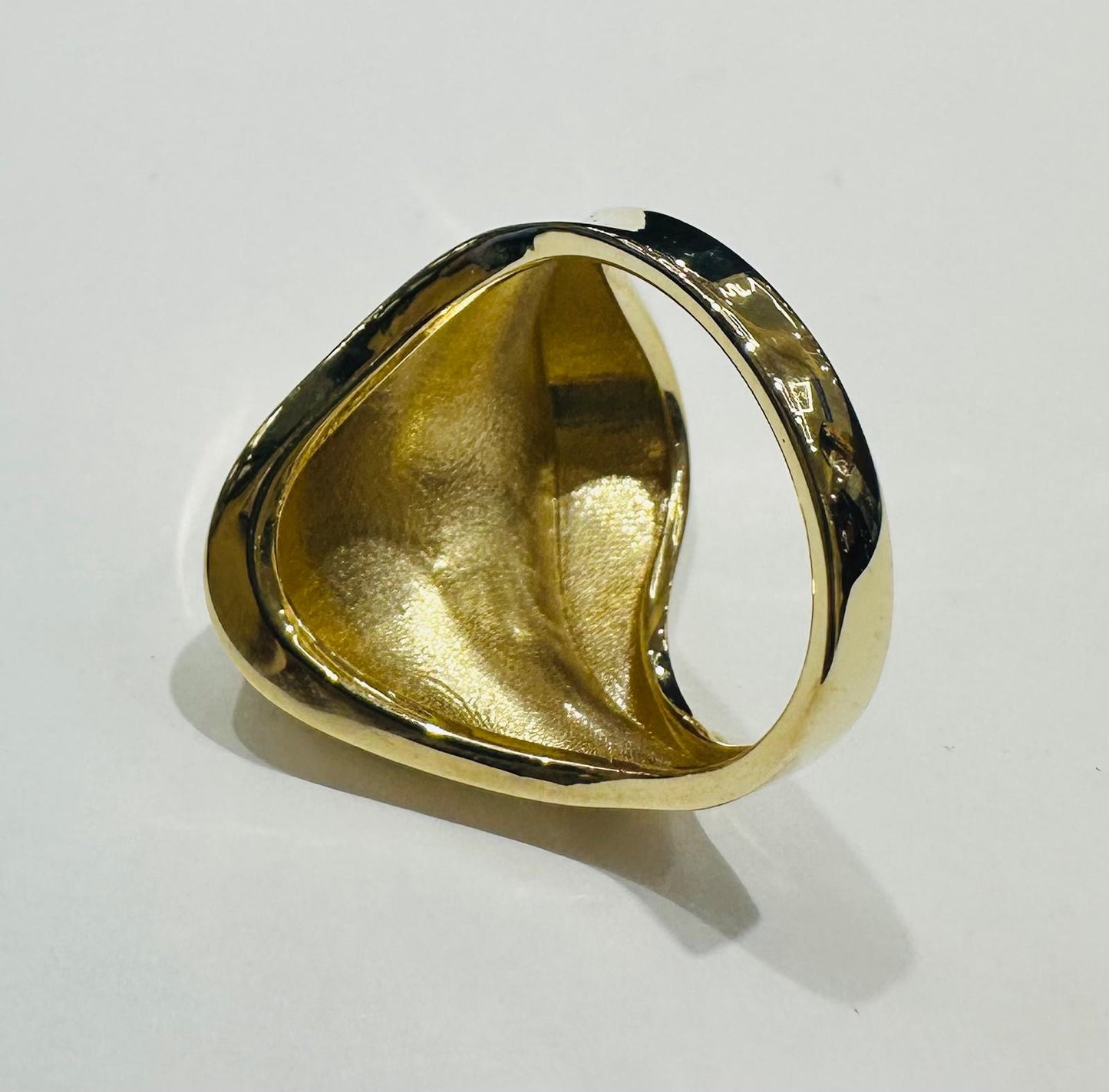 14K GOLD RING- WEIGHT: 2.6gm