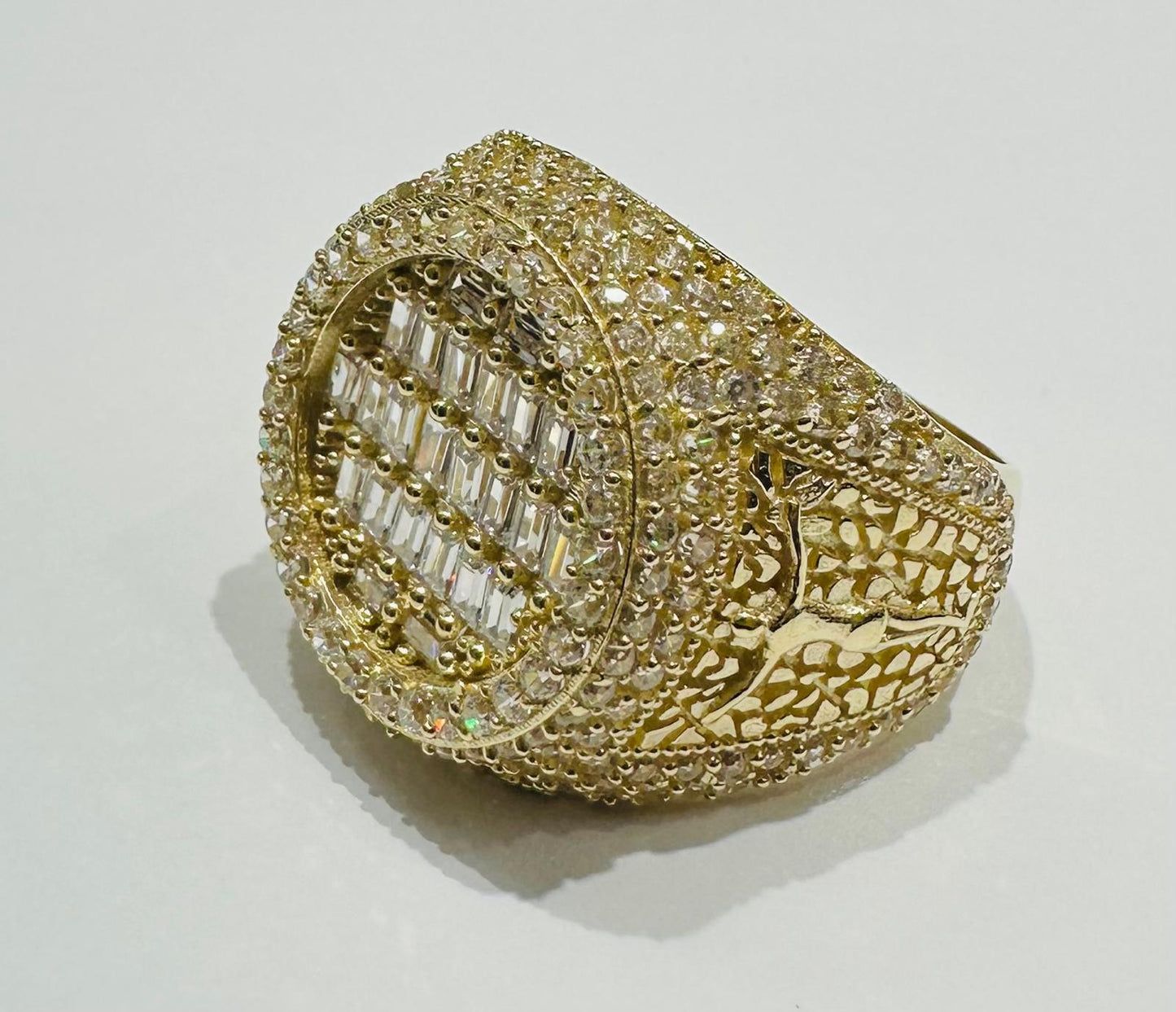 10K GOLD ROUND BAGUETTE RING- 7.6gm