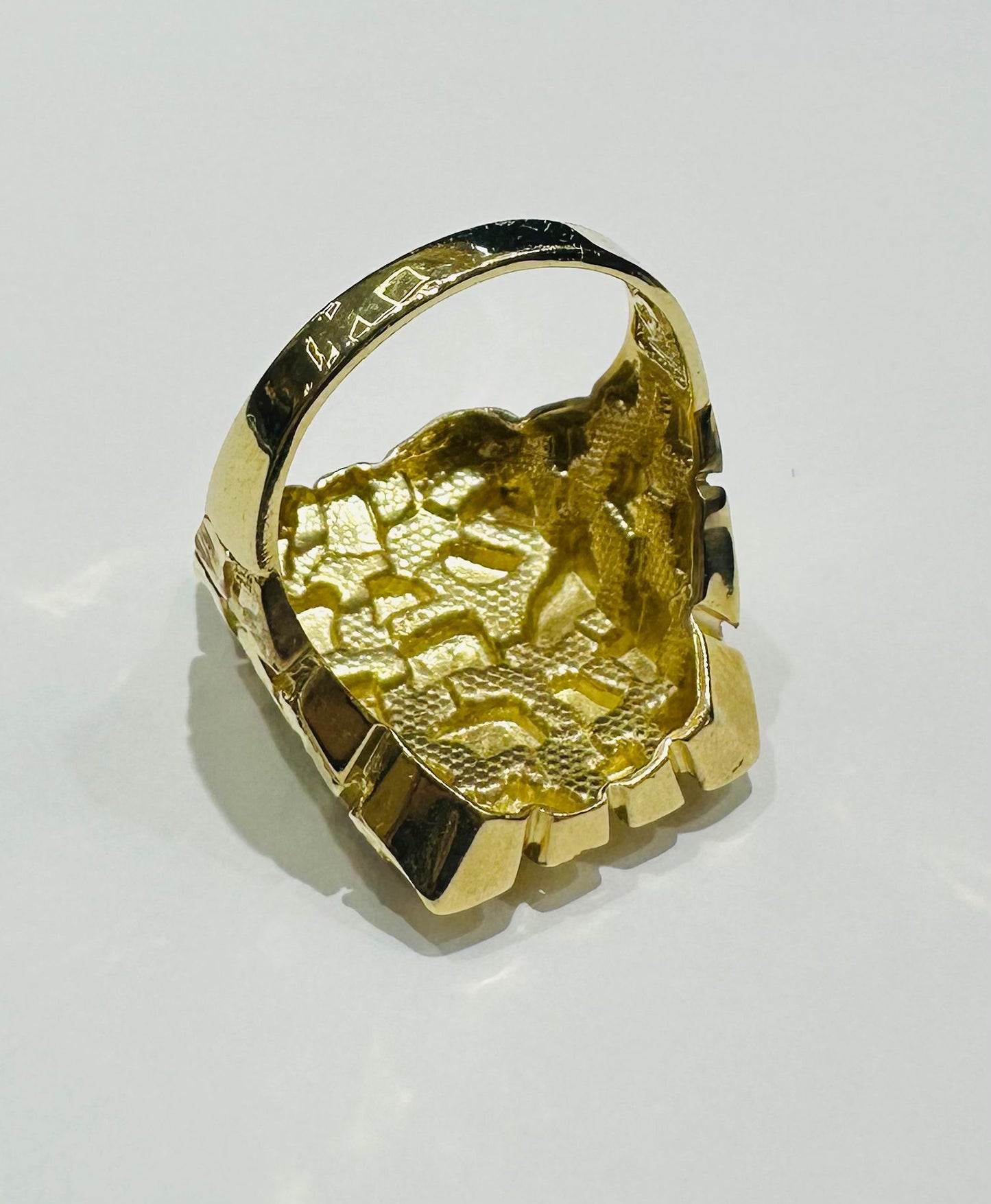 10K GOLD NUGGET RING WITH CZ STONES- 8.6gm