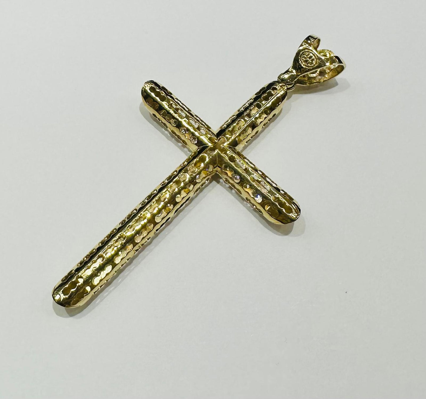 10K GOLD CROSS PENDANT WITH WHITE SAPPHIRE- WEIGHT: 13.0gm