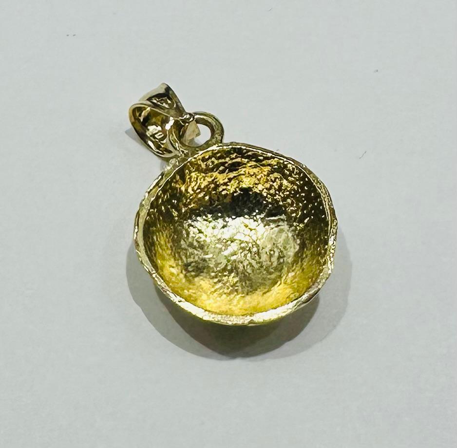 10K GOLD SOCCER BALL PENDANT- WEIGHT: 2.8gm