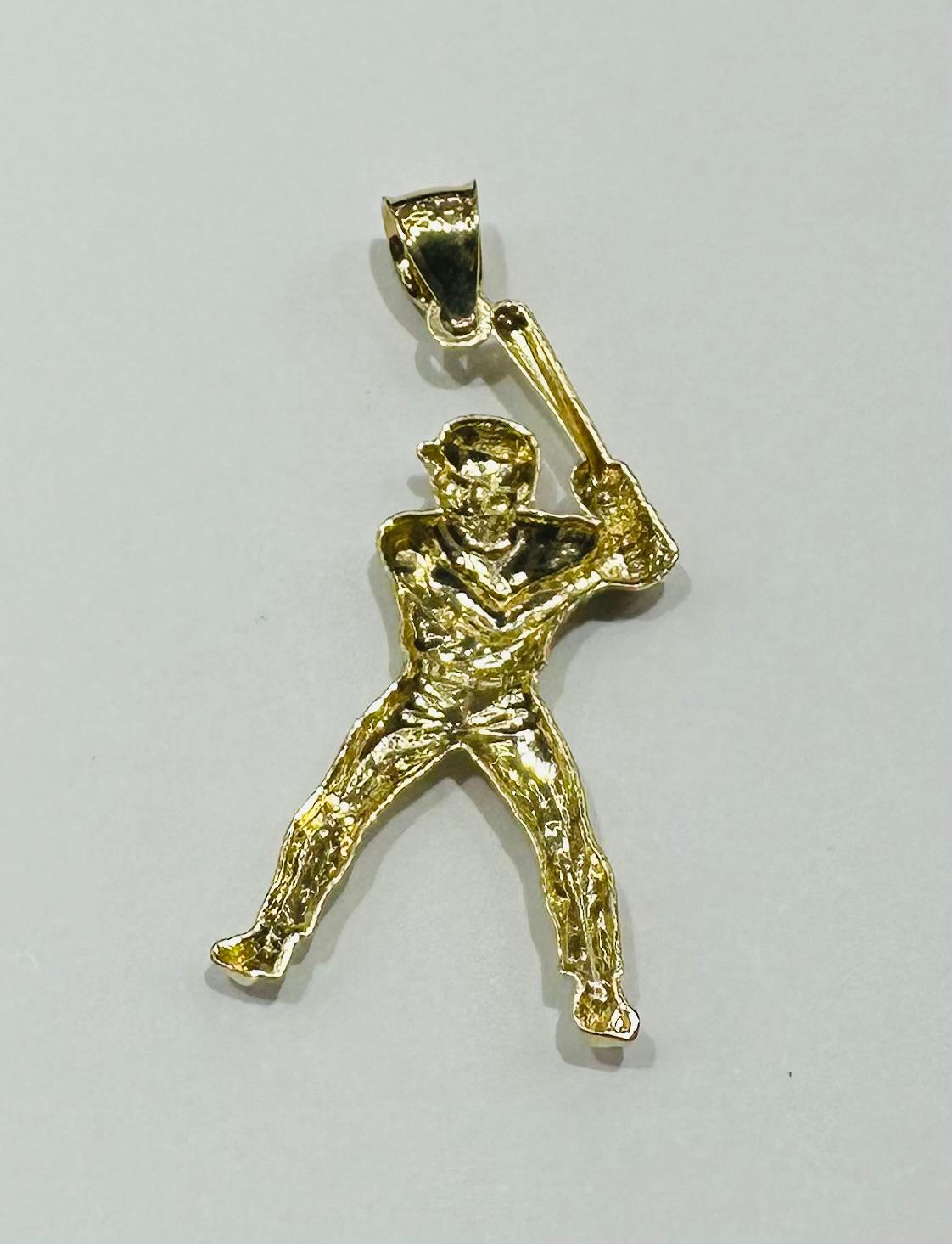 10K GOLD BASEBALL PLAYER CHARM PENDANT- WEIGHT: 2.1gm