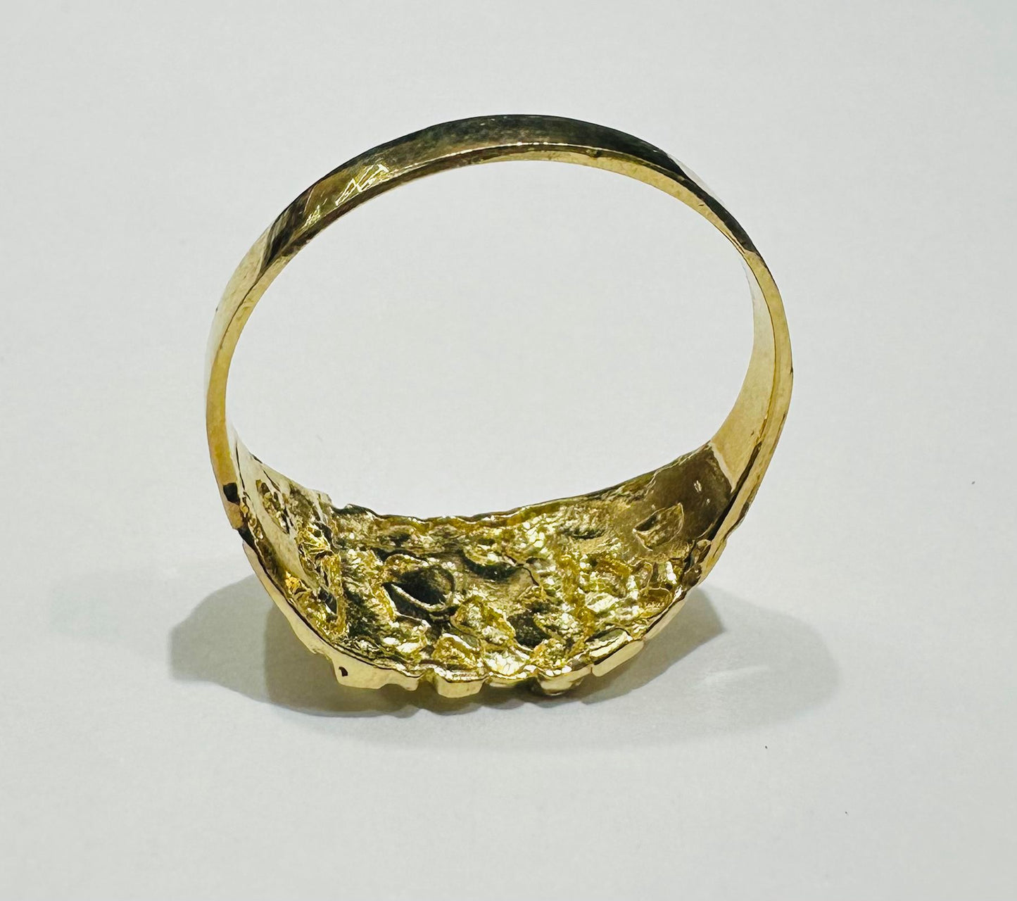 10K GOLD NUGGET RING- WEIGHT: 3.1gm