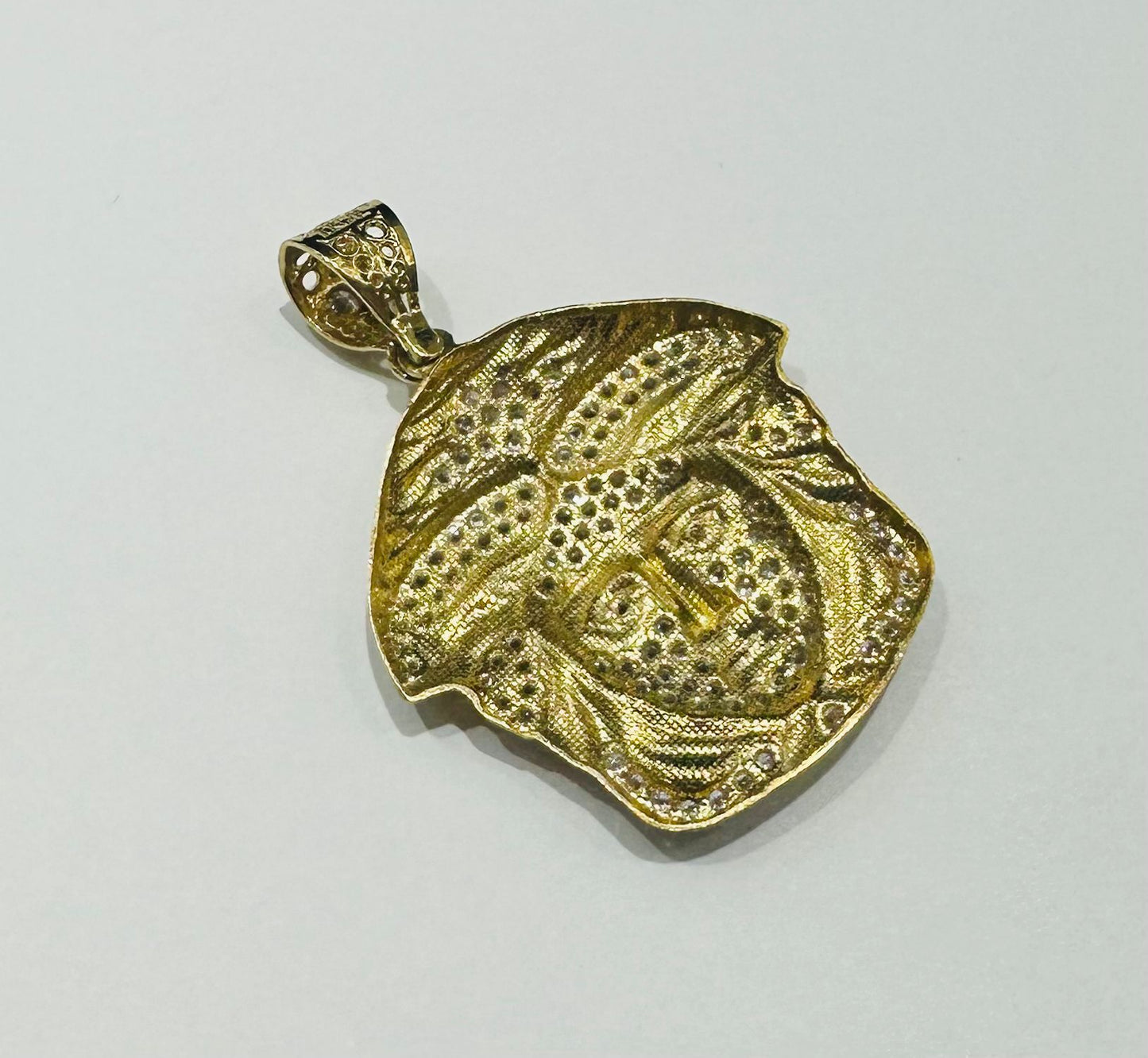 10K GOLD MEDUSA HEAD PENDANT WITH WHITE SAPPHIRE- WEIGHT: 6.2gm