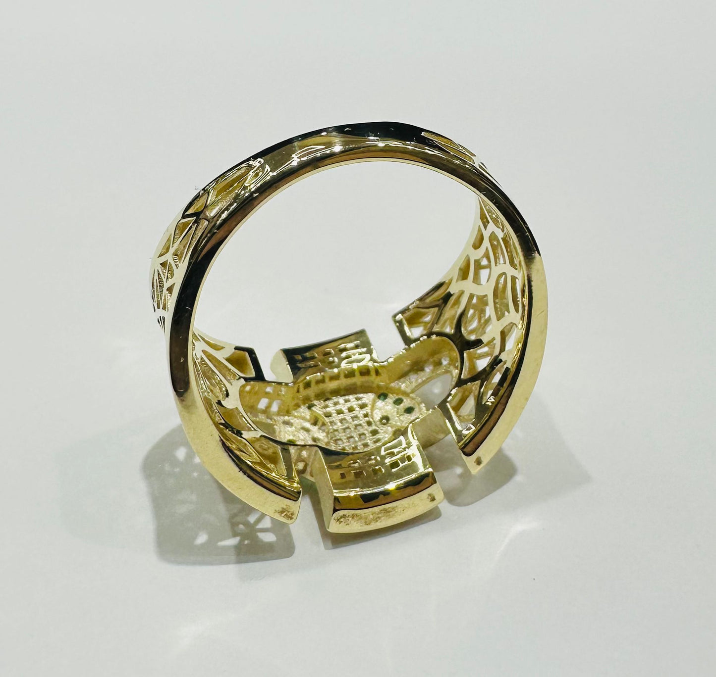 10K GOLD RING WITH SAPPHIRE STONES- WEIGHT: 3.4gm