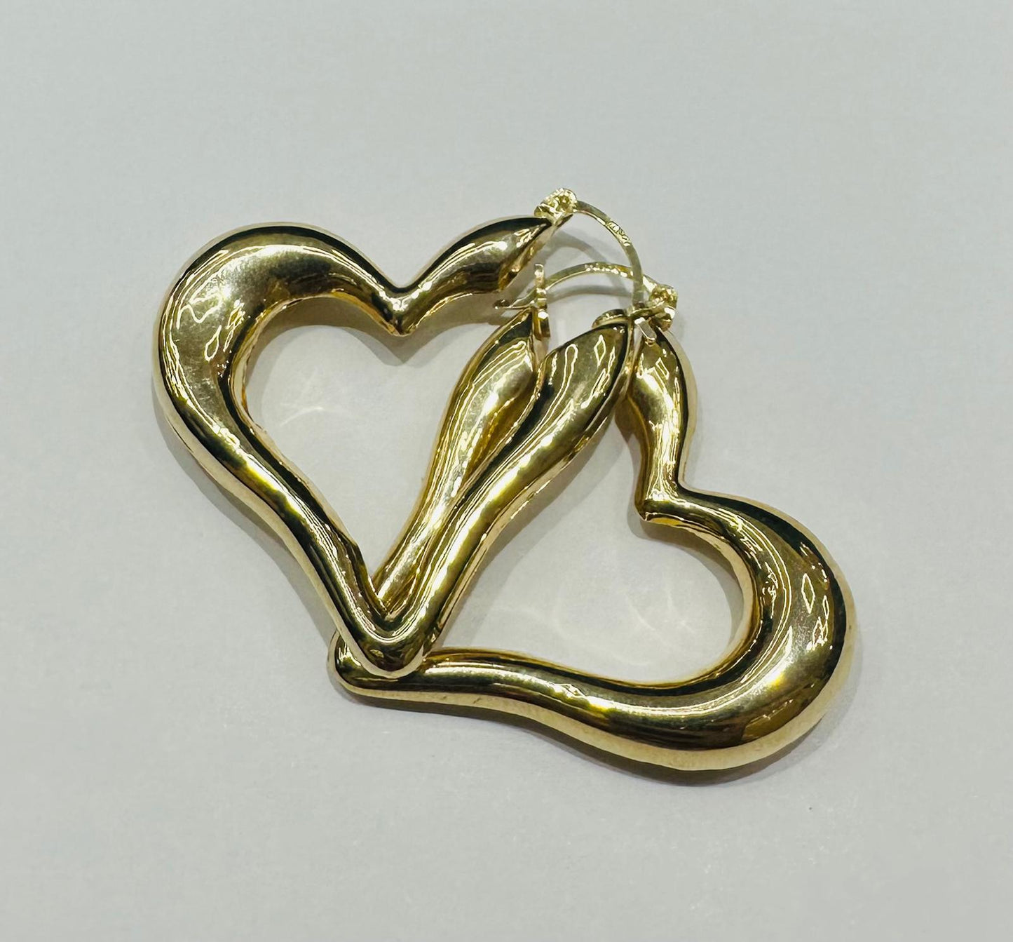 10K GOLD HEART EARRINGS- WEIGHT: 5.3gm