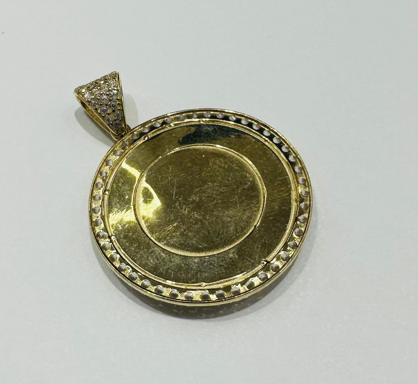 10K GOLD TWO TONED VIRGIN MARY PENDANT WITH WHITE SAPPHIRE- WEIGHT: 4.9gm