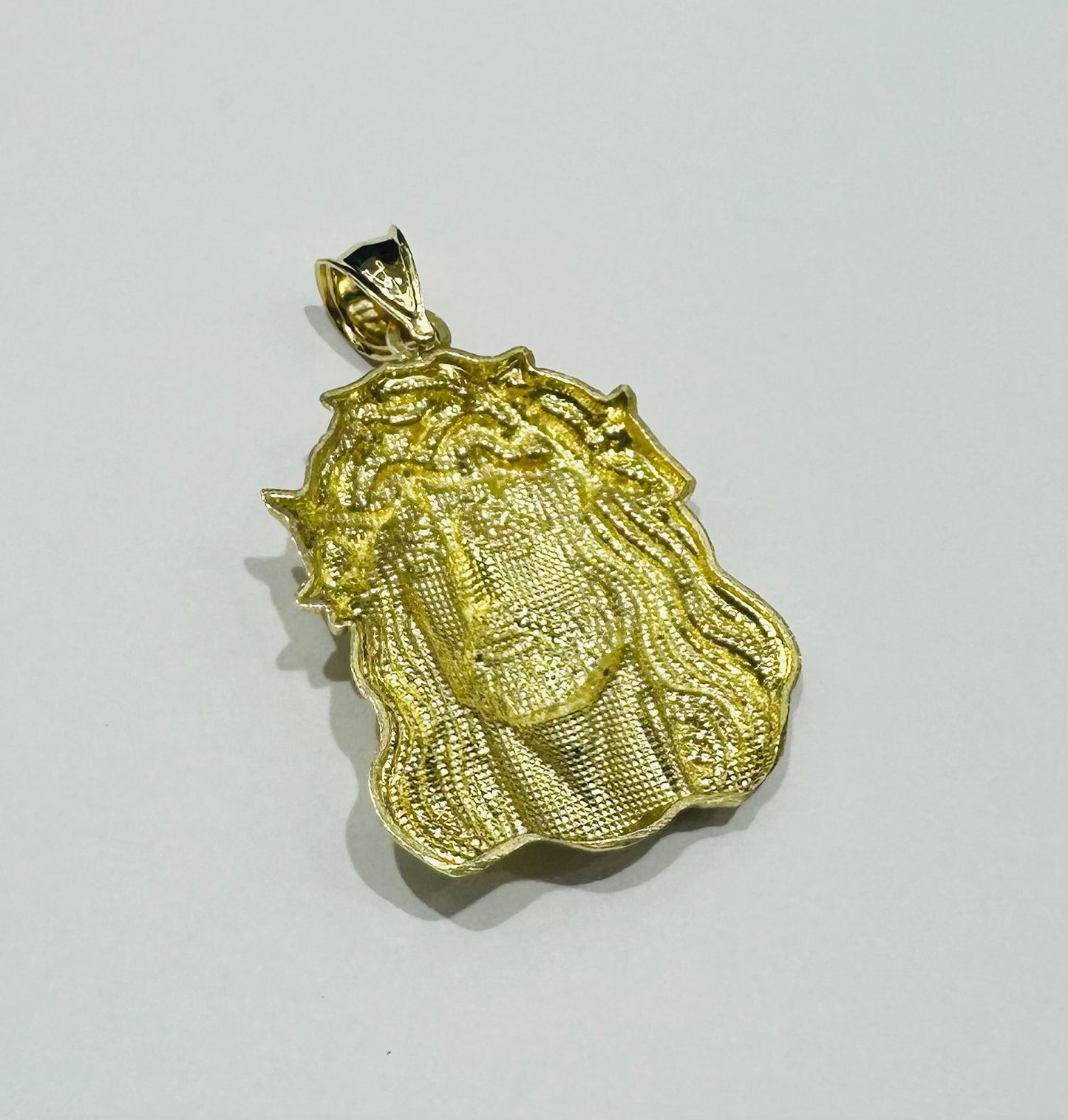 10K GOLD JESUS FACE PENDANT- WEIGHT: 5.3gm