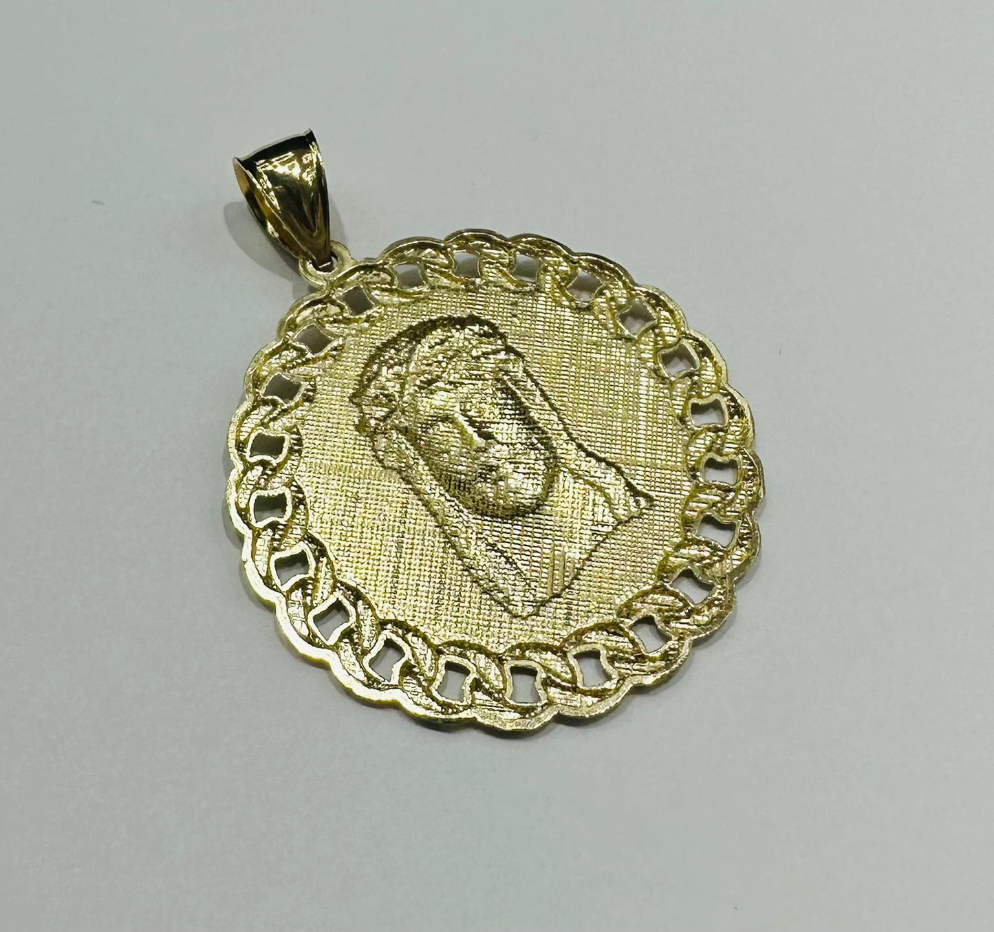 10K GOLD TWO TONED JESUS FACE PENDANT- WEIGHT: 6.5gm