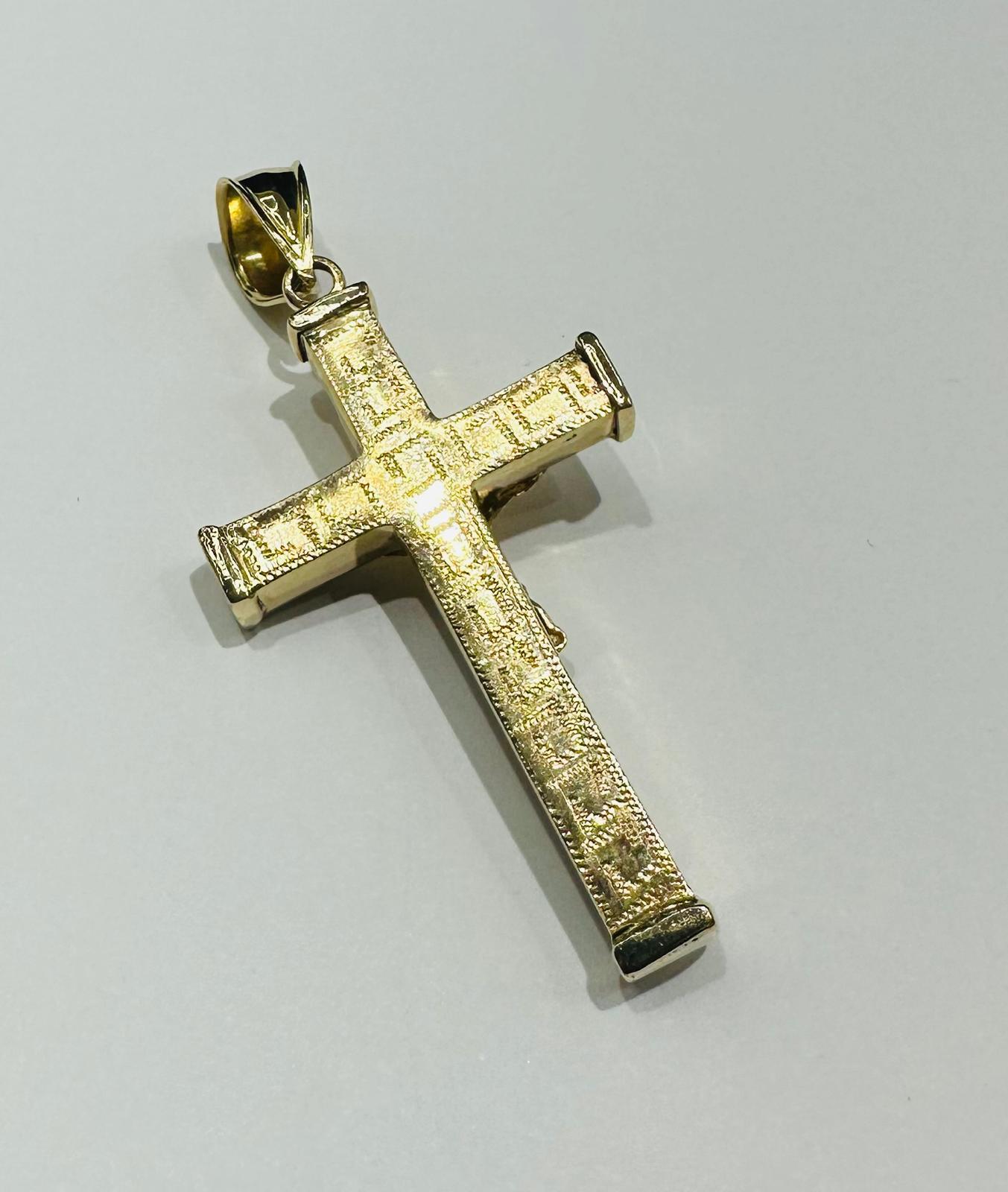 10K GOLD JESUS CROSS PENDANT- WEIGHT: 22.1gm