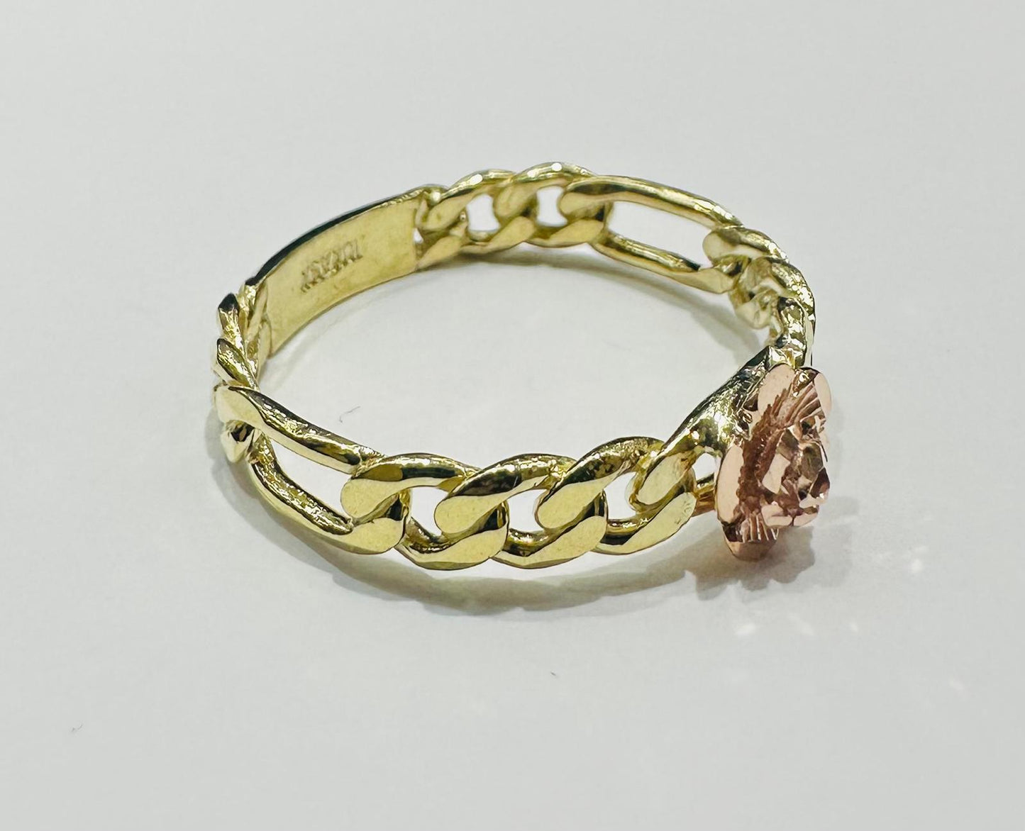 10K GOLD TWO TONED FLOWER RING- WEIGHT: 3.0gm