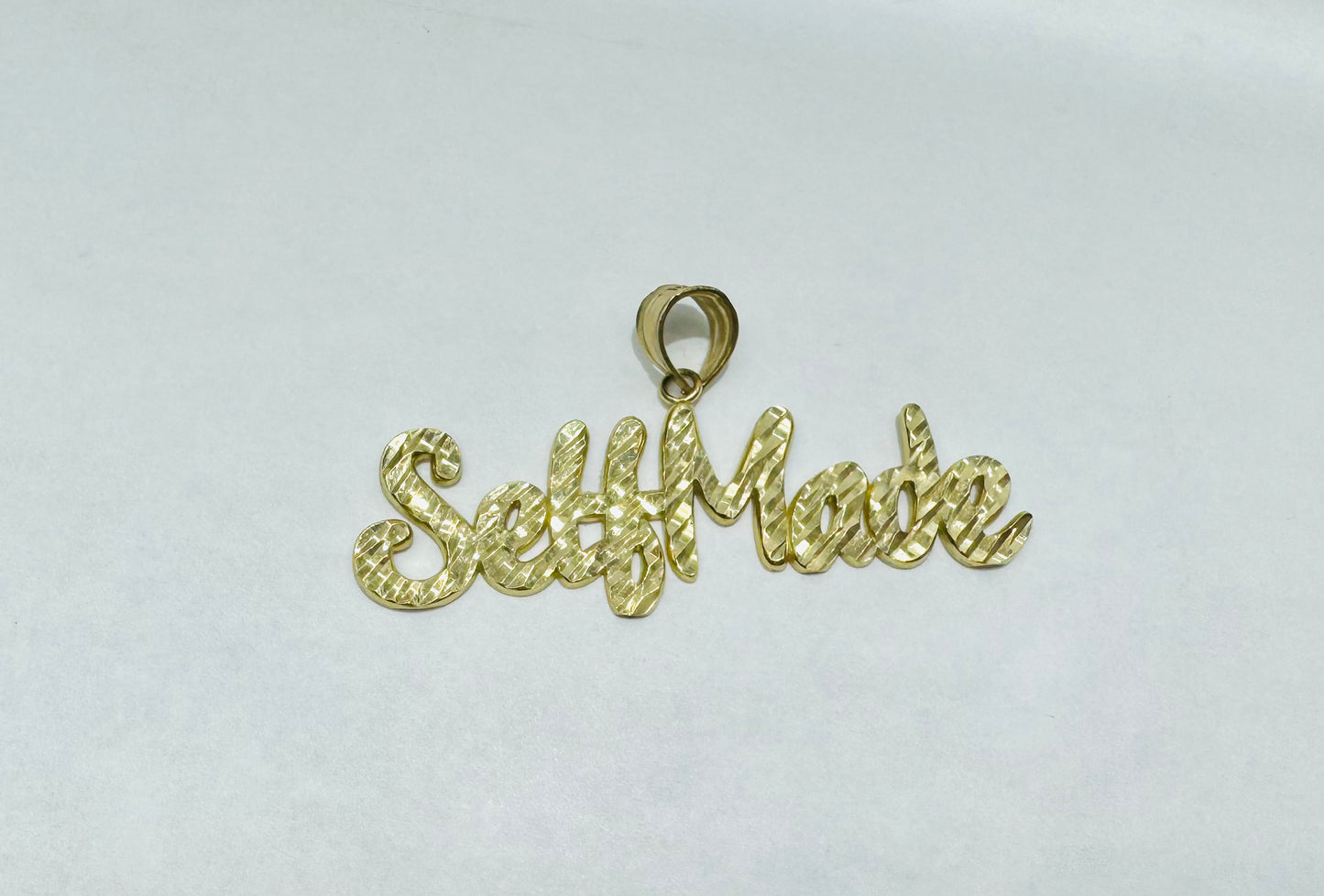 10K GOLD NAME PLATE, WEIGHT: 3.4gm