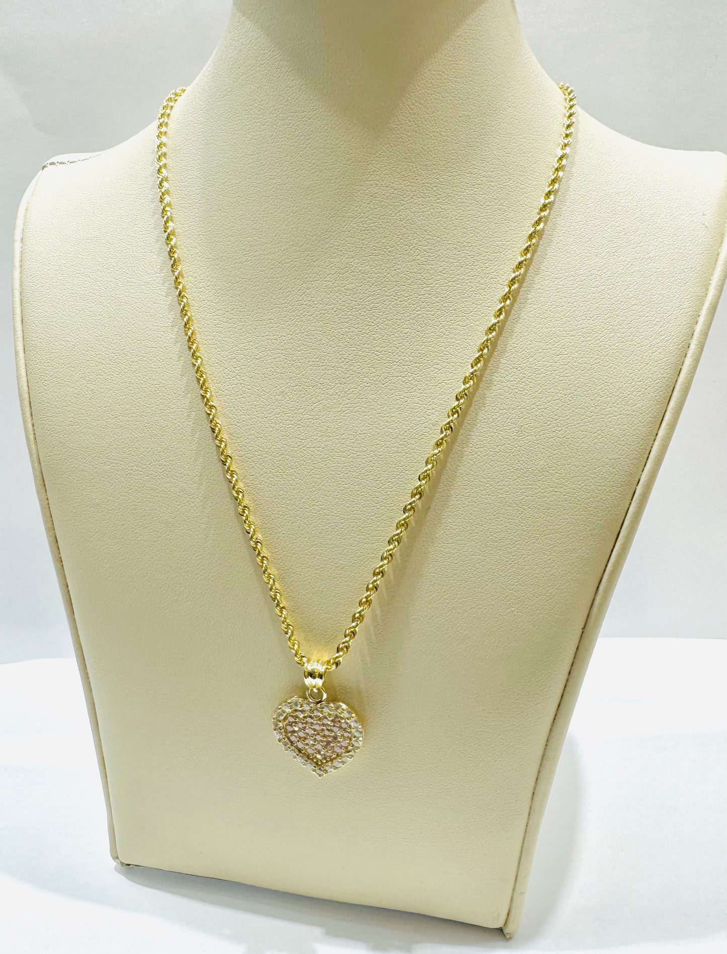 10K GOLD ROPE NECKLACE 18”, WEIGHT: 1.5gm, WIDTH: 2mm WITH HEART CZ STONES PENDANT, WEIGHT: 2.4gm