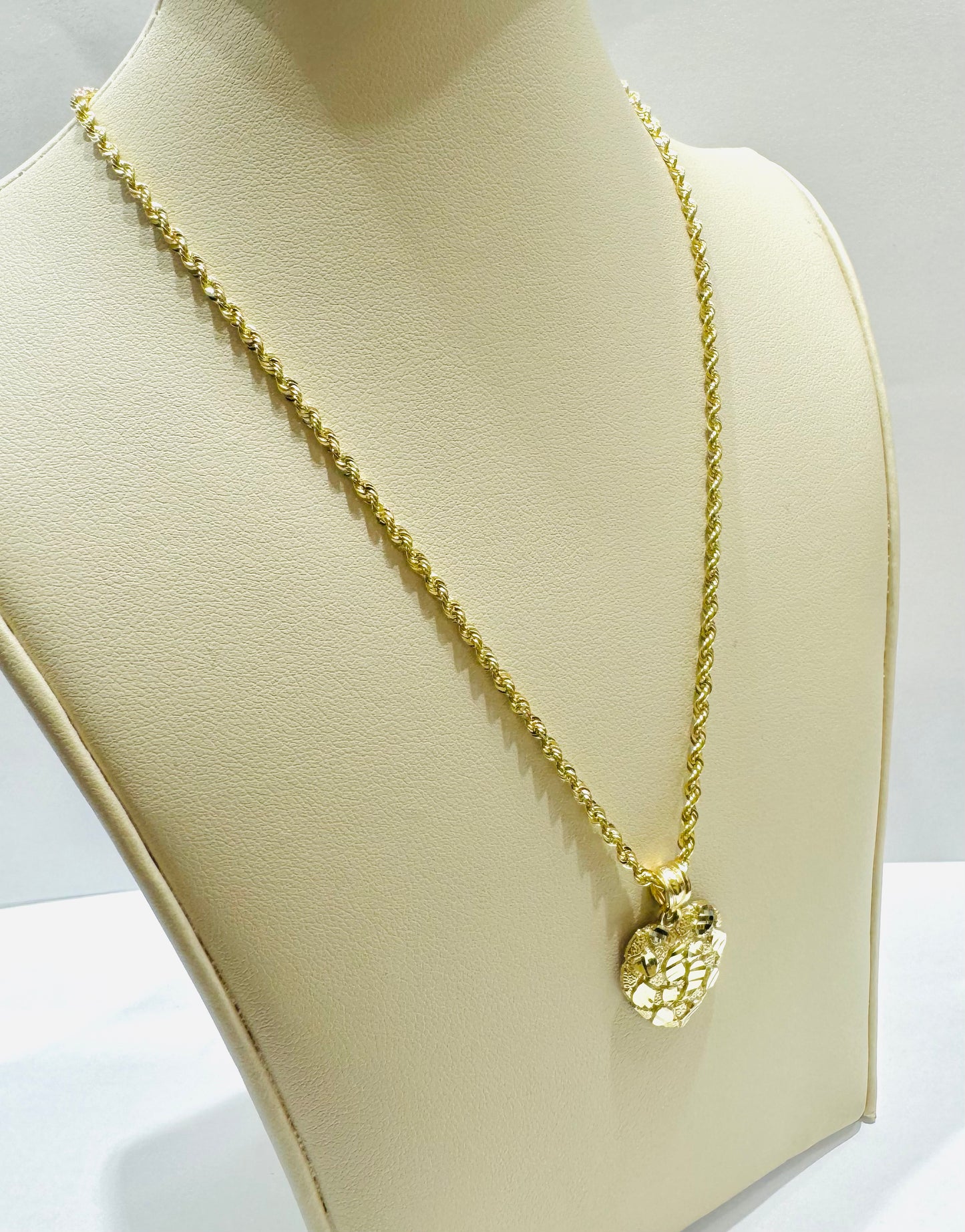 10K GOLD ROPE NECKLACE 22”, WEIGHT: 1.8gm, WIDTH: 2mm WITH HEART NUGGET PENDANT, WEIGHT: 1.5gm