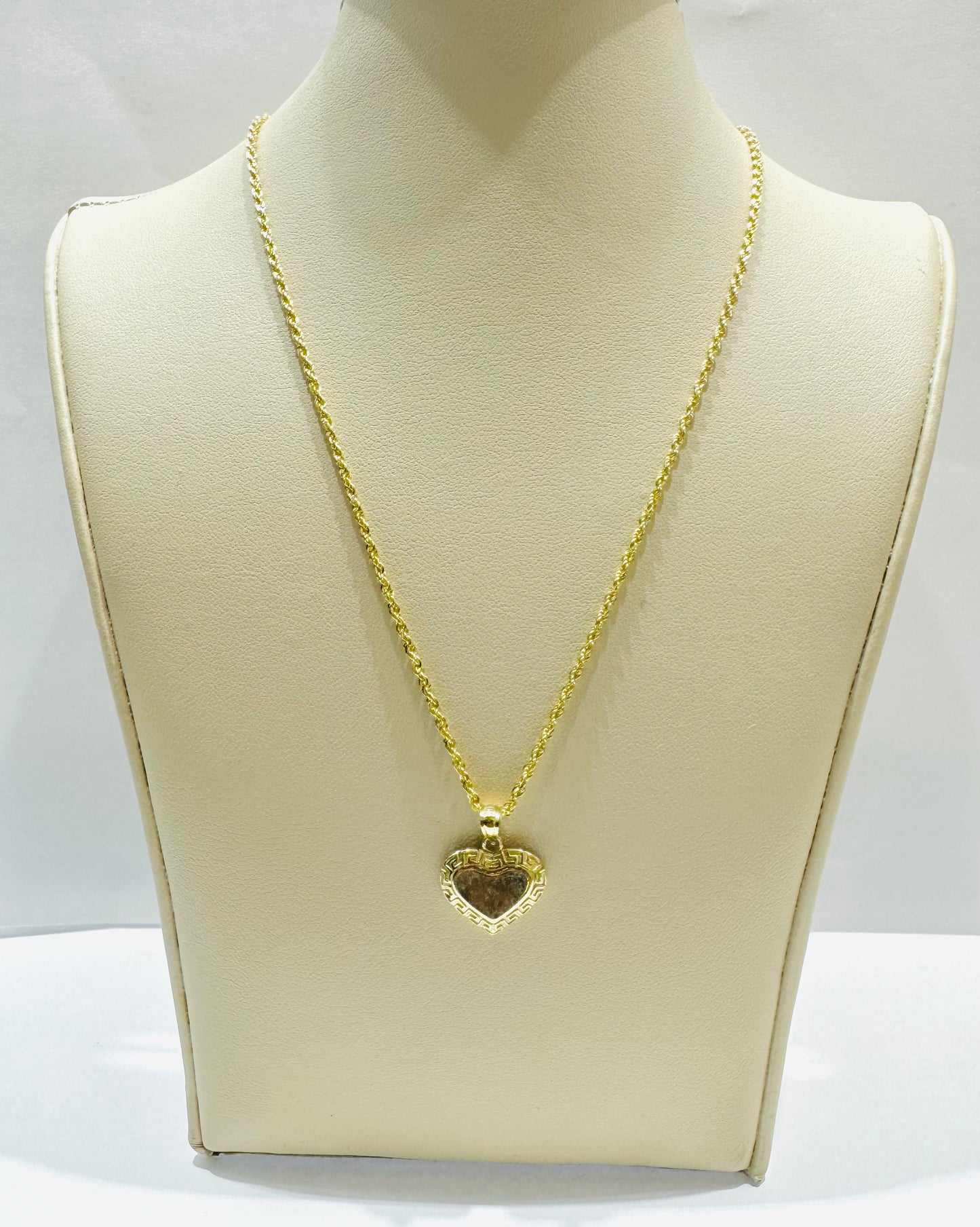 10K GOLD ROPE NECKLACE 18”, WEIGHT: 1.2gm, WIDTH: 1.5mm WITH HEART PENDANT, WEIGHT: 0.9gm