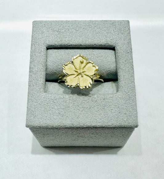 10K GOLD HIBISCUS FLOWER RING, WEIGHT: 2.6gm, SIZE: 6.5