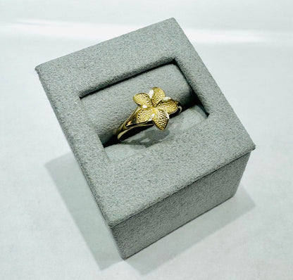 10K GOLD SMALL PLUMERIA FLOWER RING, WEIGHT: 1.5gm, SIZE: 6.5