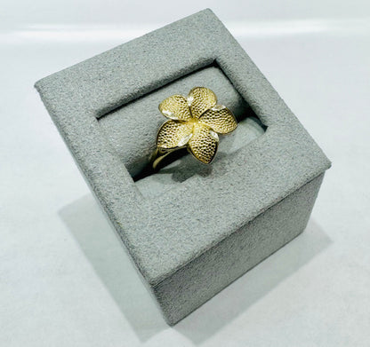 10K GOLD BIG PLUMERIA FLOWER RING, WEIGHT: 2gm, SIZE: 6.5