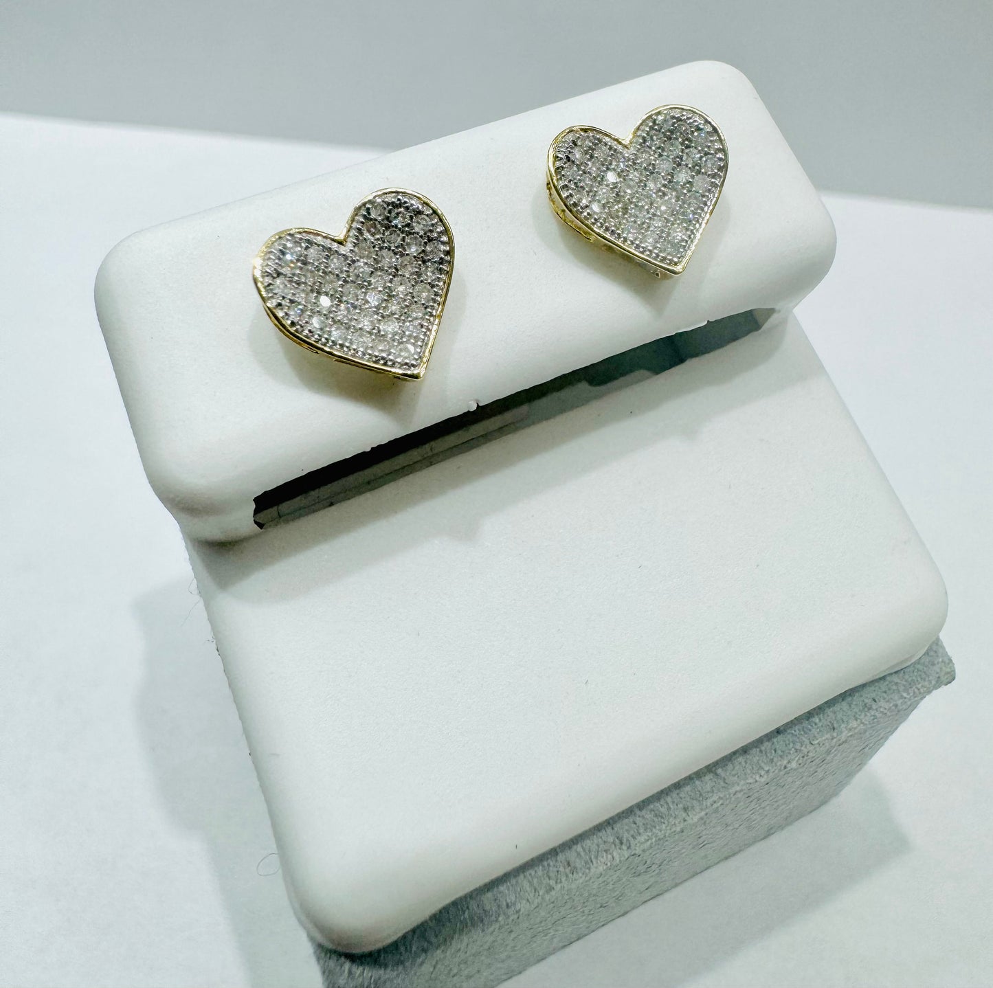 10K GOLD NATURAL HEART DIAMOND EARRINGS, 0.25CT