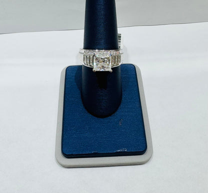 SILVER MOISSANITE RING 2.70CT ,SIZE: 7