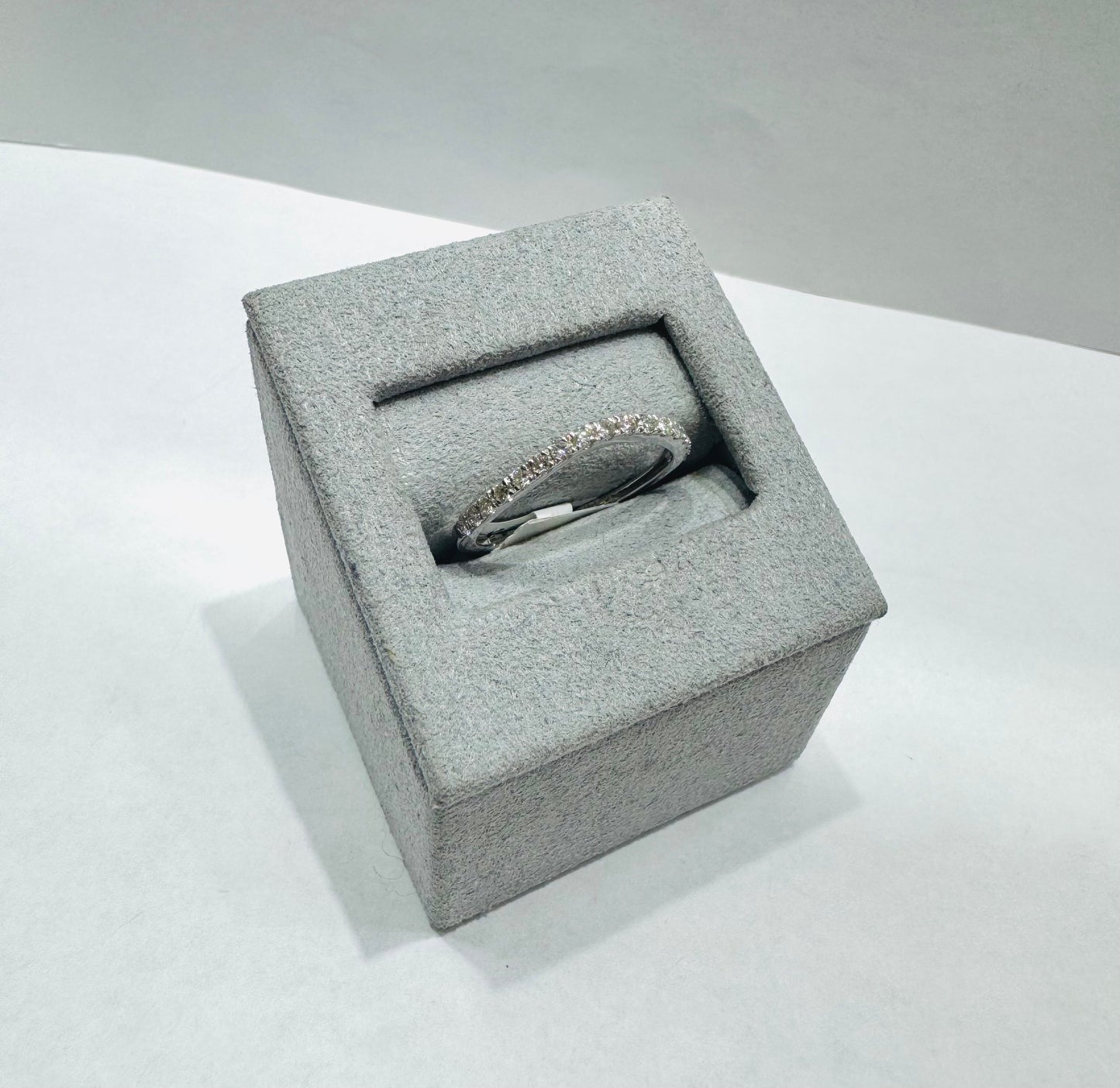14K WHITE GOLD NATURAL DIAMOND WEDDING BAND 0.33CT, SIZE: 7
