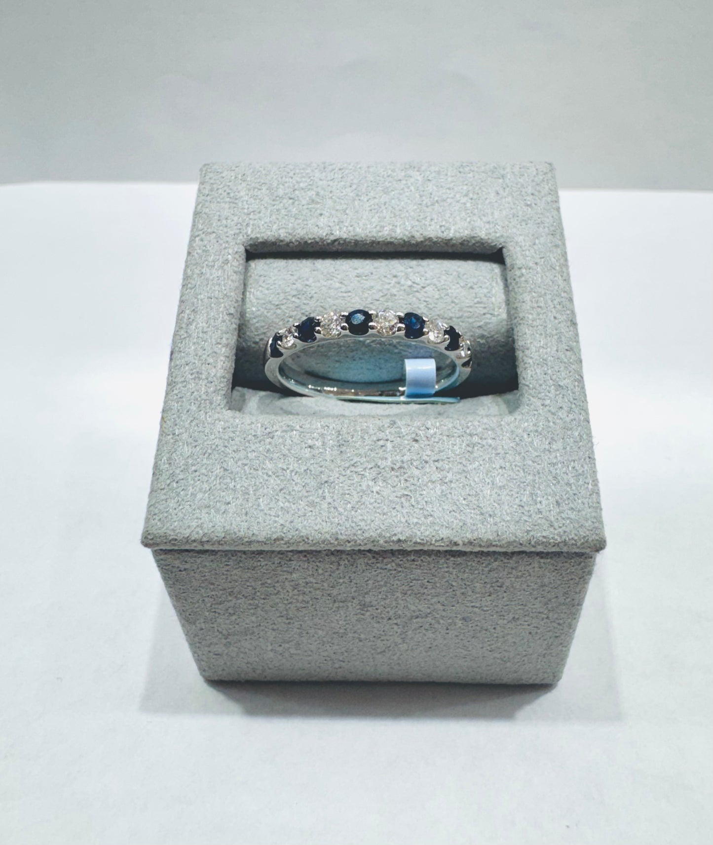 14K WHITE GOLD NATURAL DIAMOND WEDDING BAND 0.50CTW, SIZE: 6