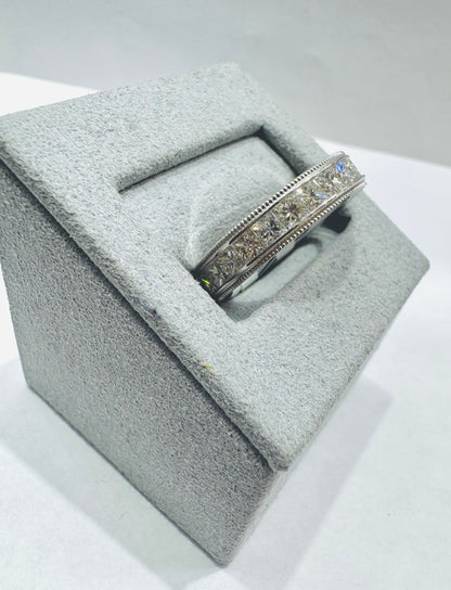 14K WHITE GOLD NATURAL DIAMOND WEDDING BAND, SIZE: 7