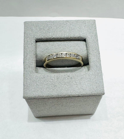 14K GOLD NATURAL DIAMOND WEDDING BAND, SIZE: 9