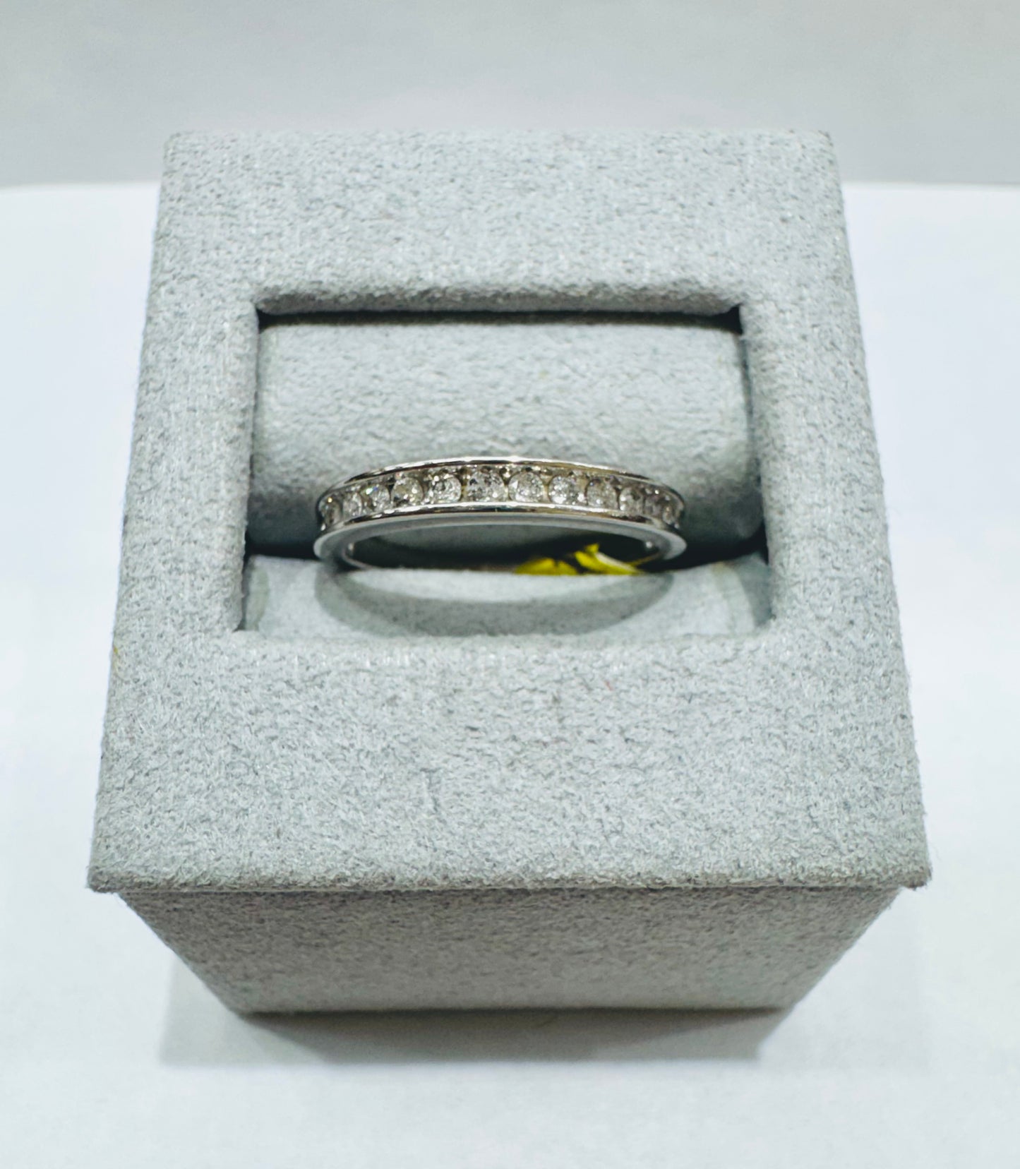 10K WHITE GOLD NATURAL DIAMOND WEDDING BAND 0.25CT, SIZE: 7
